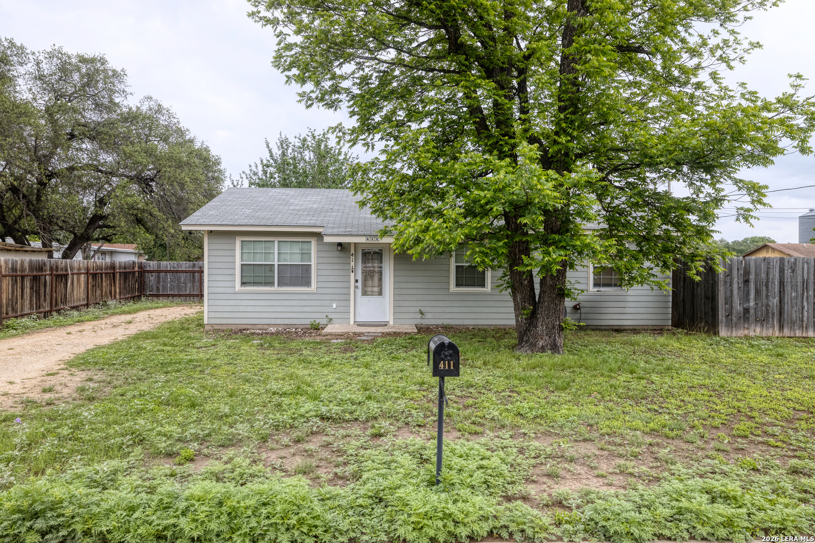 411 W Calera — photo