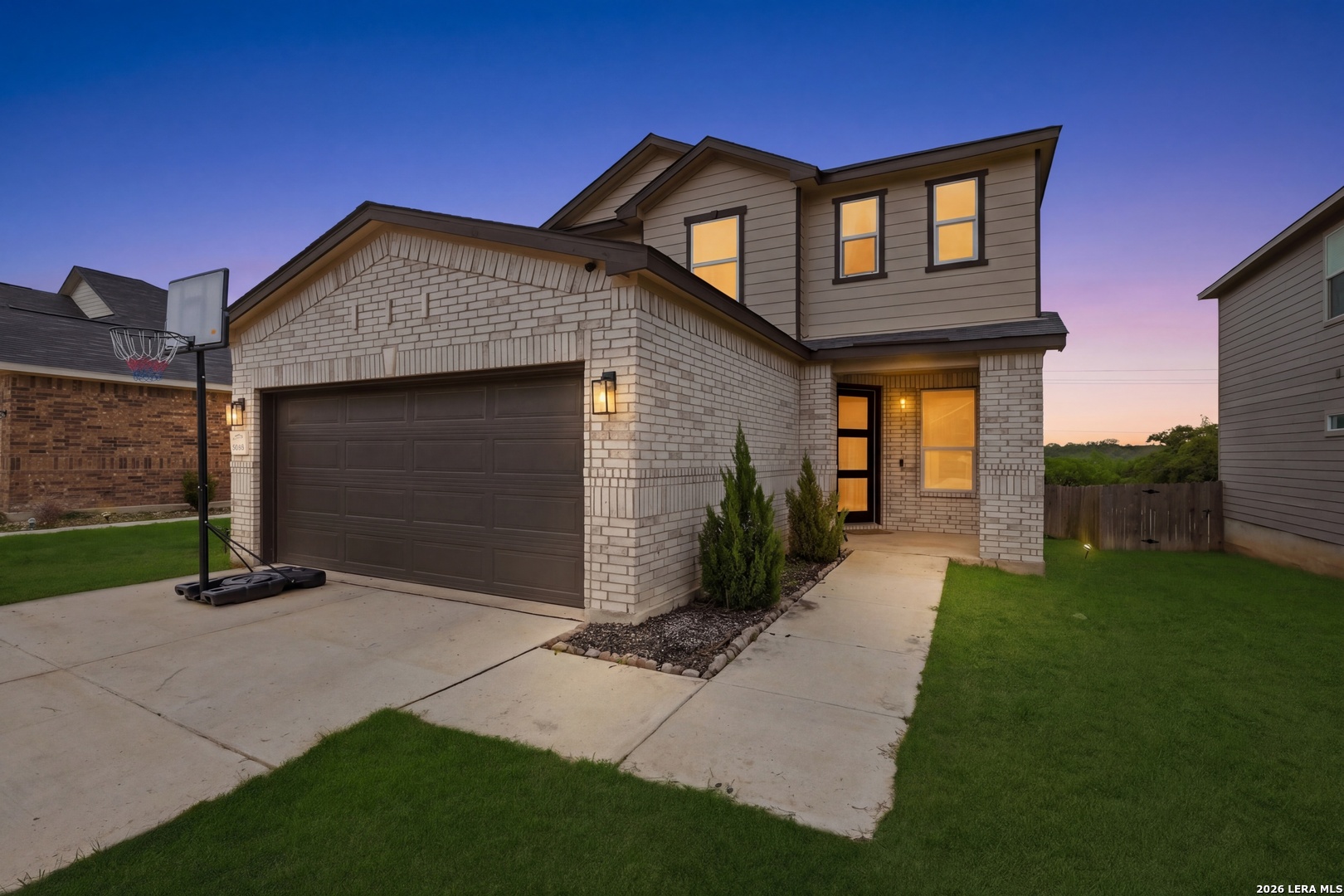 15743 Selene View — photo