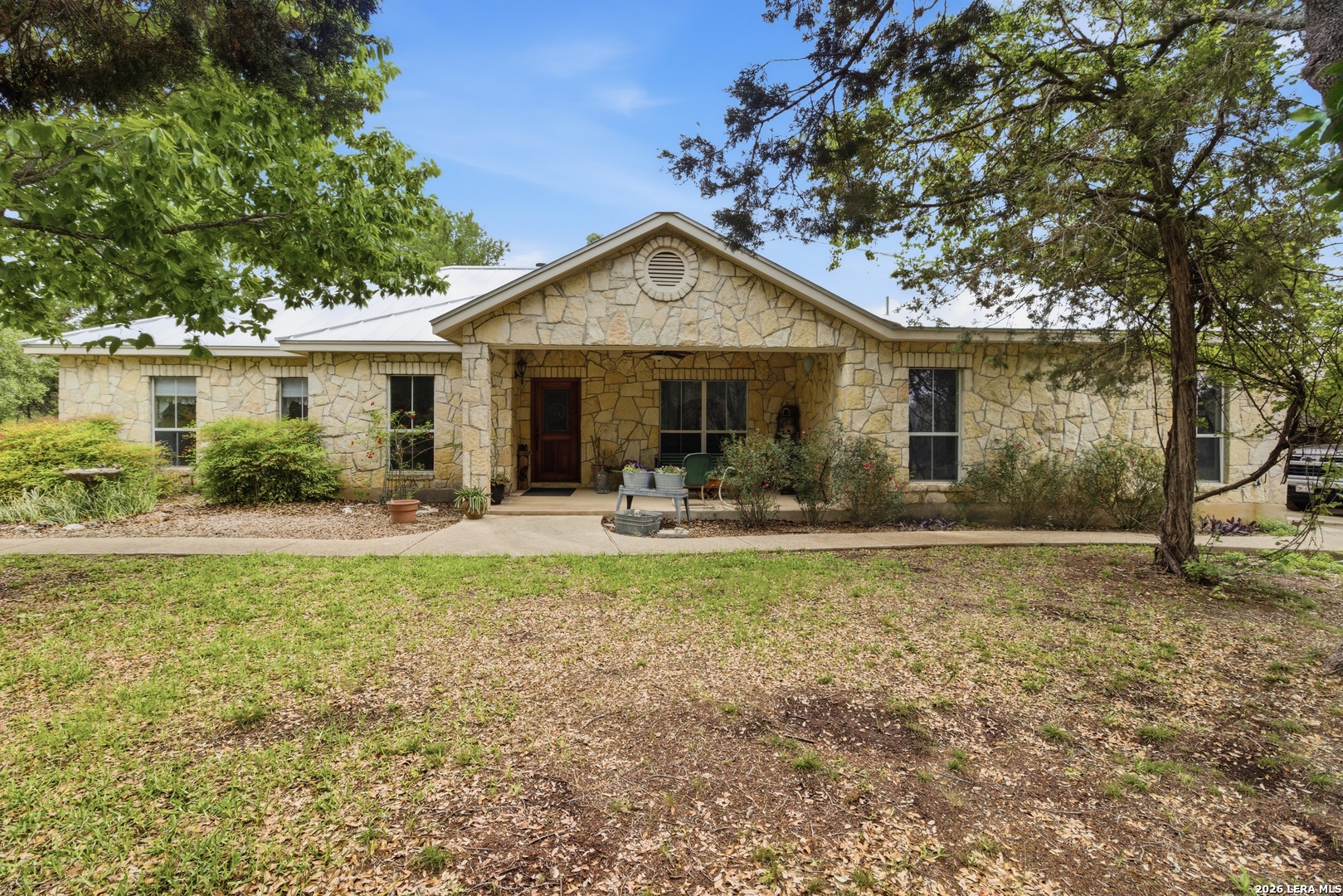 707 Oakridge Lane — photo