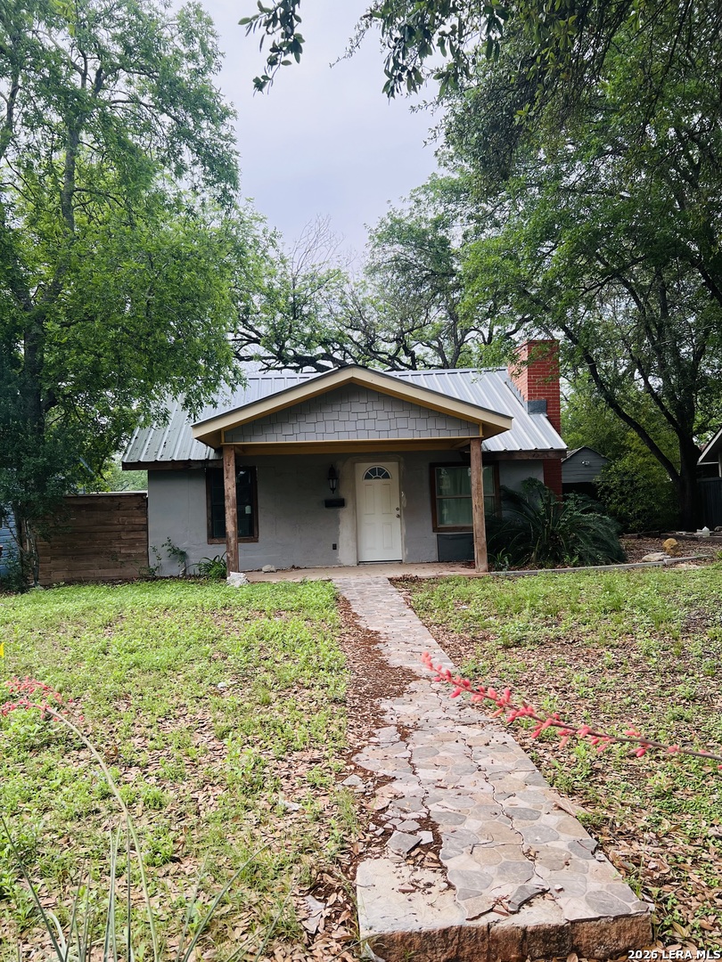 410 Bohme — photo