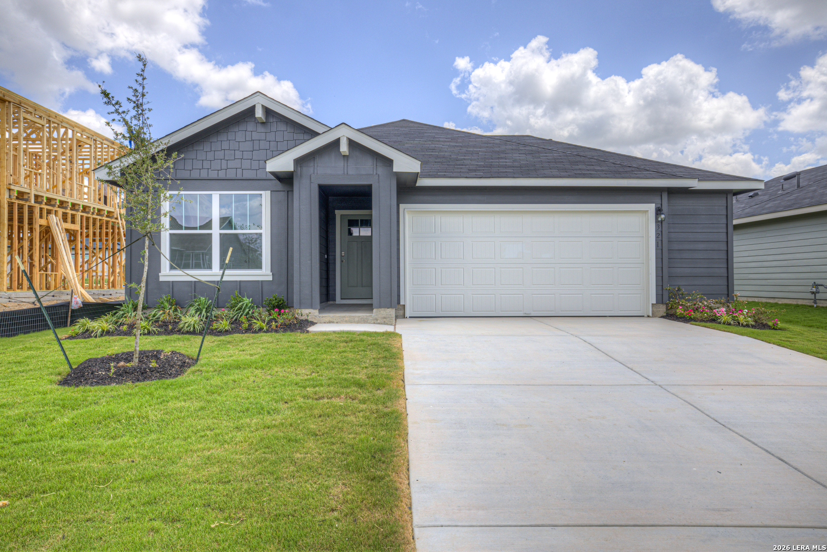 321 Yellowstone Drive — photo