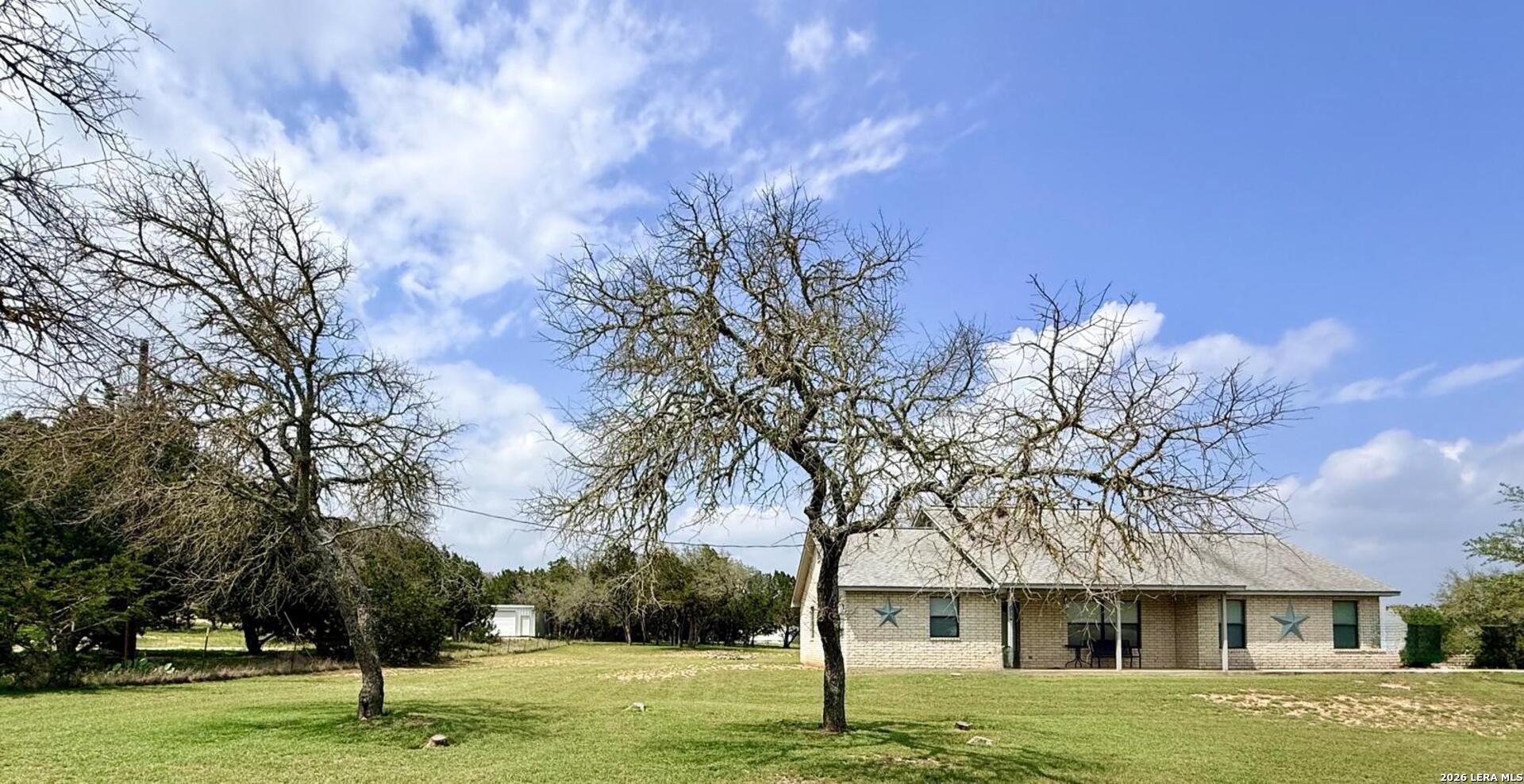1520 Lakeside Drive — photo