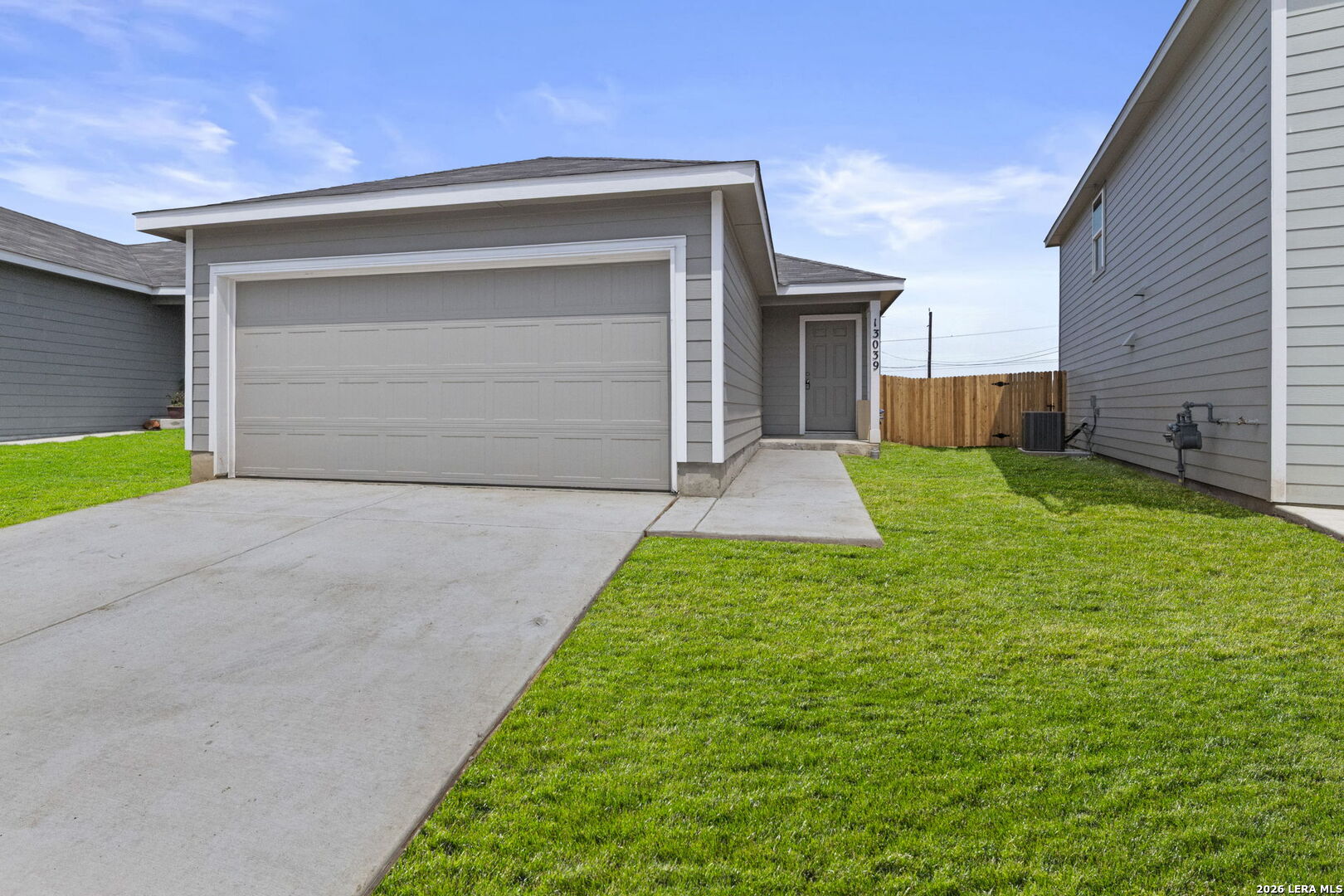 13039 Lake Fryer — photo