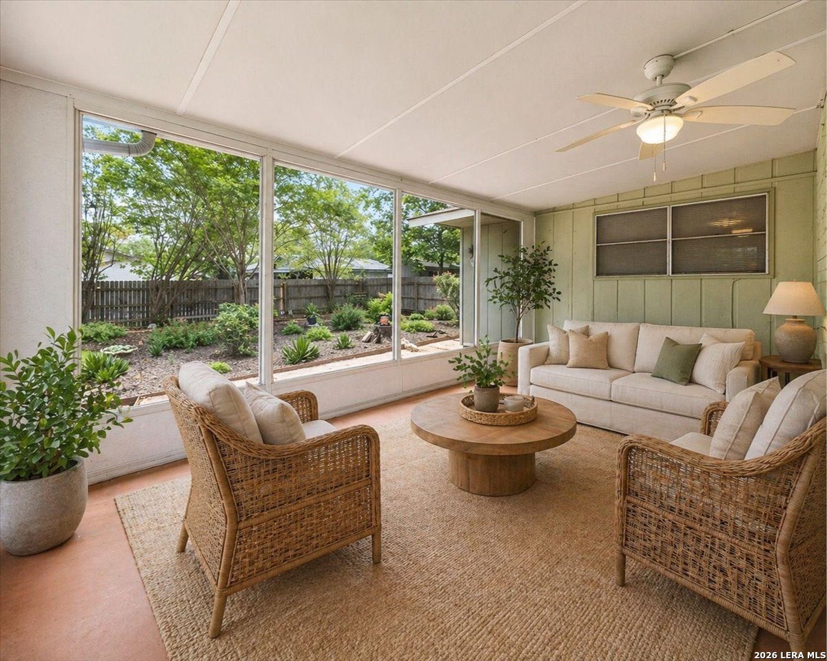 1722 Timber Oak Street — photo