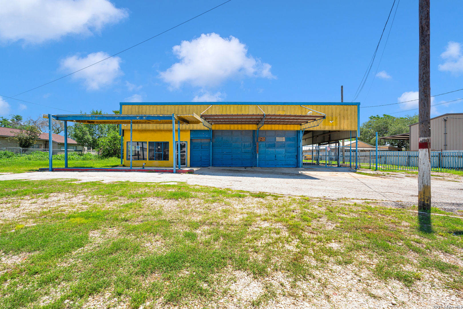 710 N Teel — photo