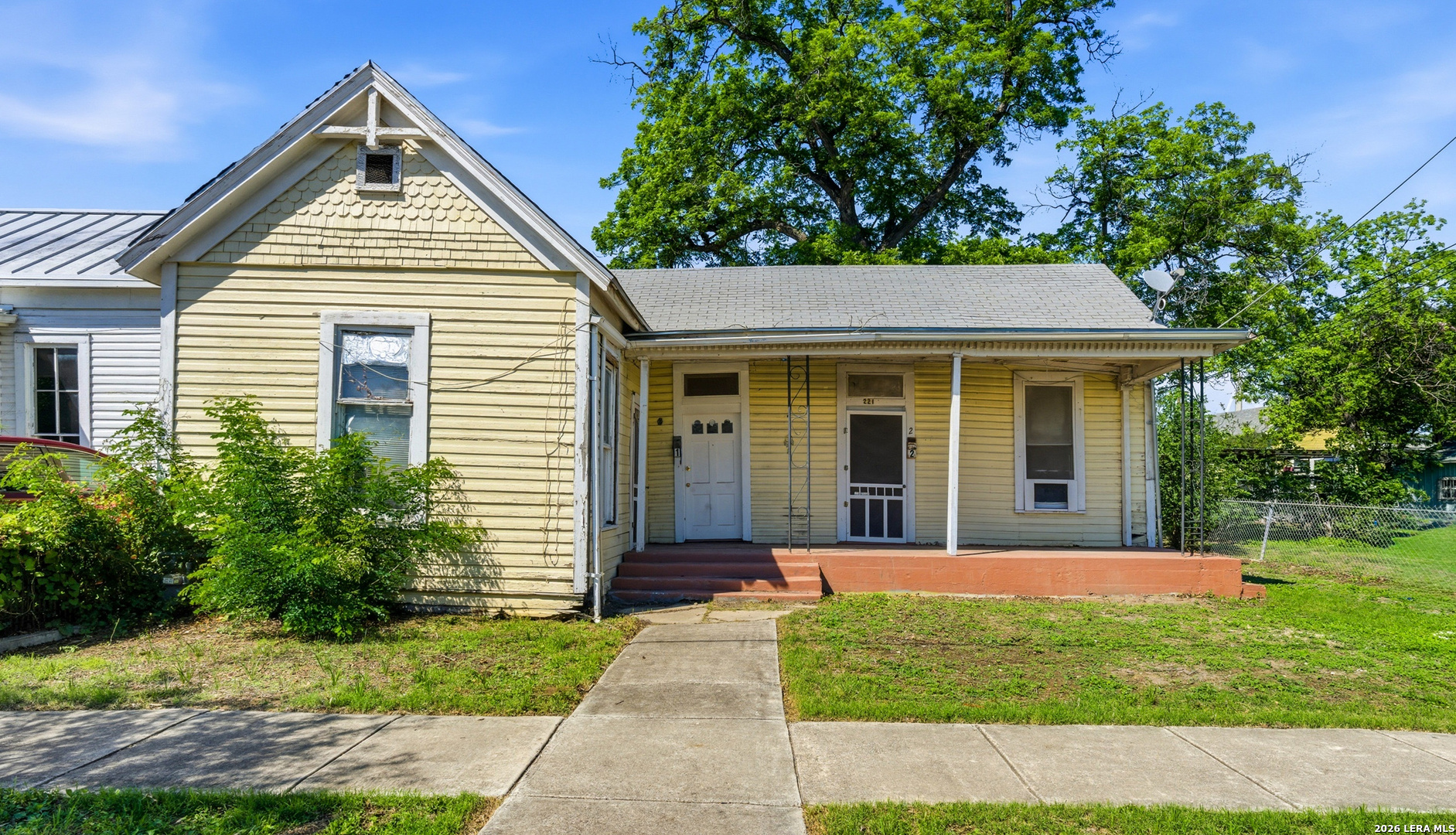 221 Leigh Street — photo