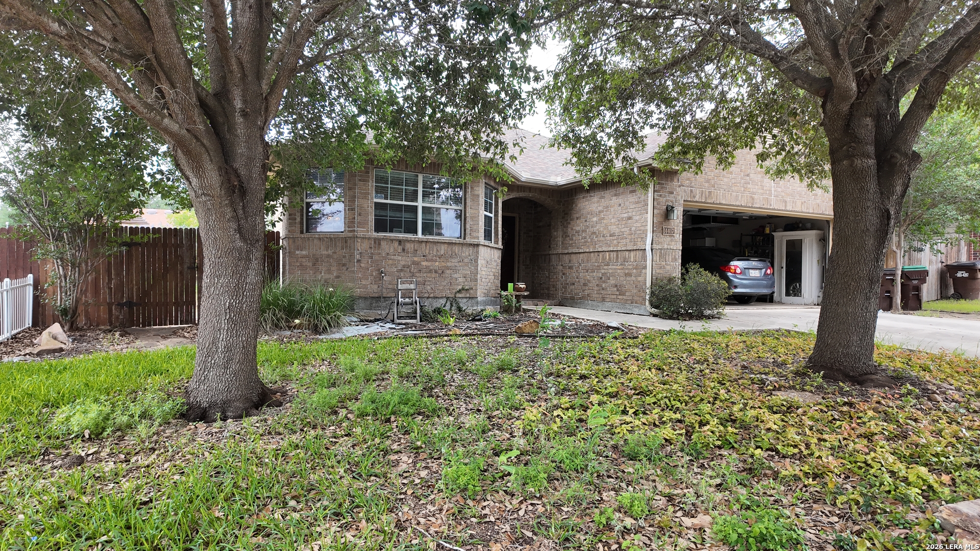 14407 Barn Court — photo