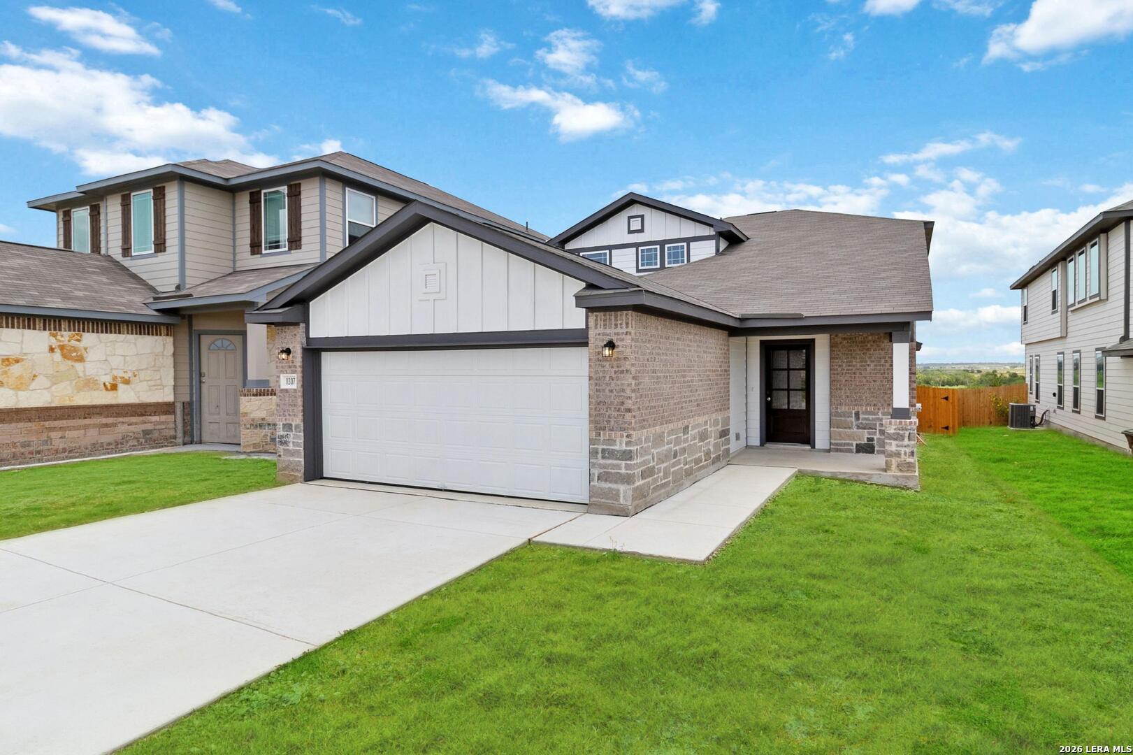 11307 Hollinger Circle — photo
