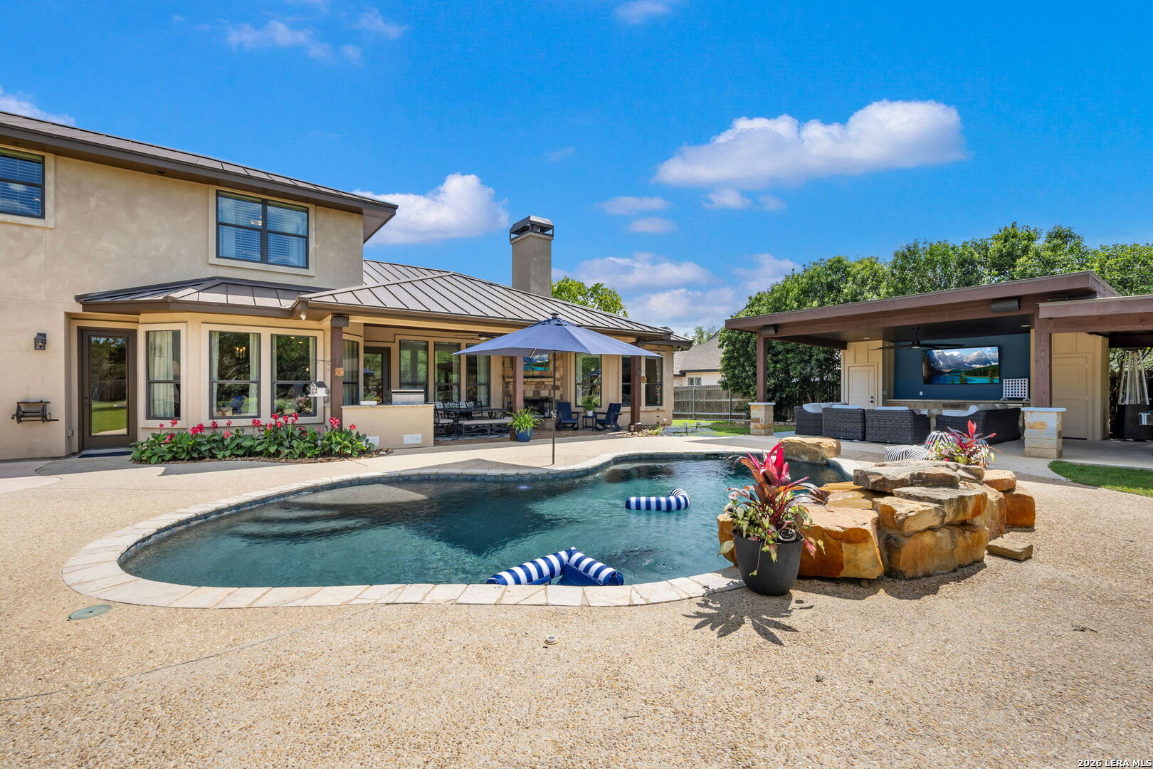 8820 Cavalry Drive — photo