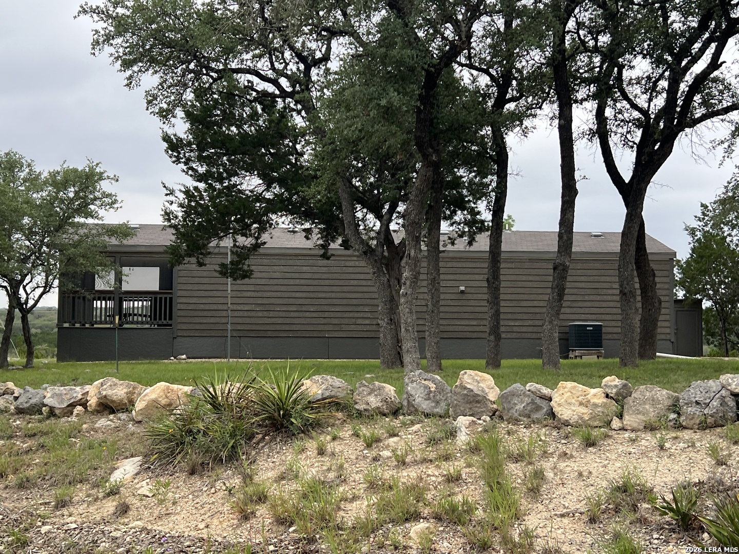 333 Spanish Oak — photo