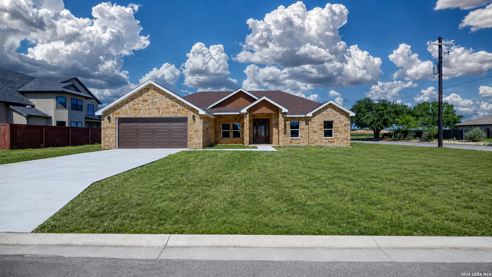 2 Hope Place, Uvalde, TX 78801 — photo 2