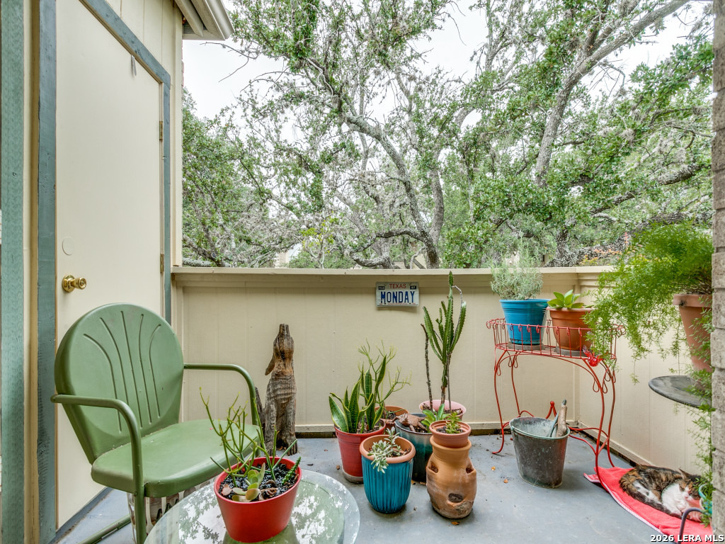 11843 Braesview 716 — photo