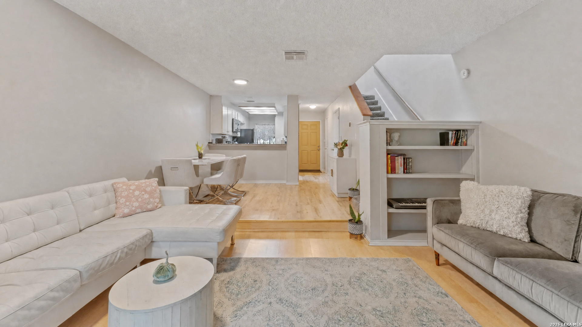 11815 Vance Jackson 2304 — photo