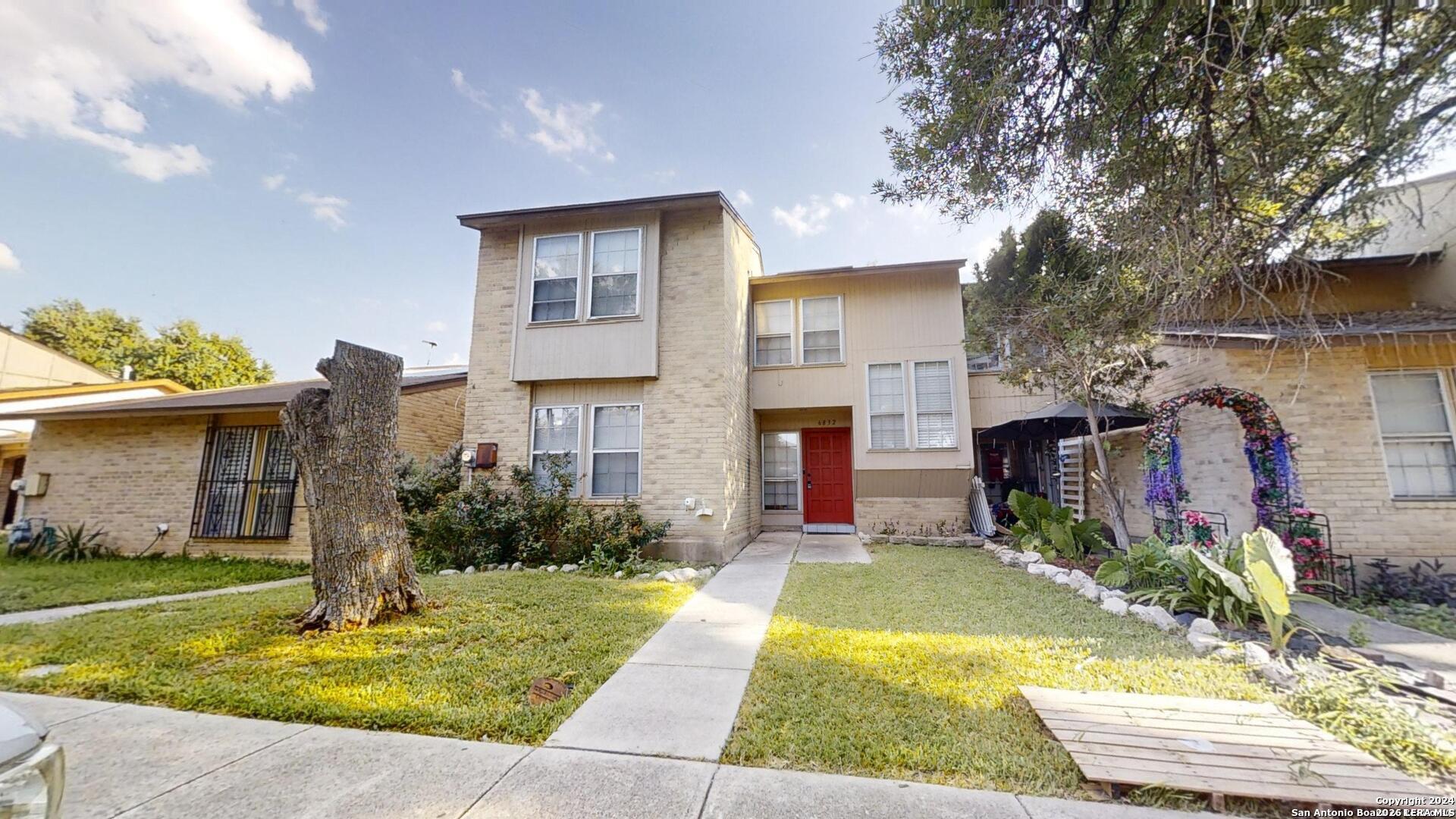 6832 Stockport — photo