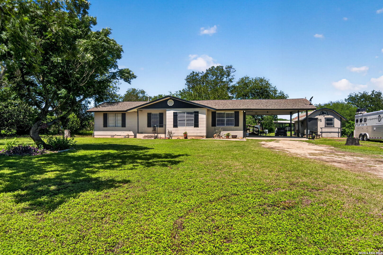 15505 Bradley — photo