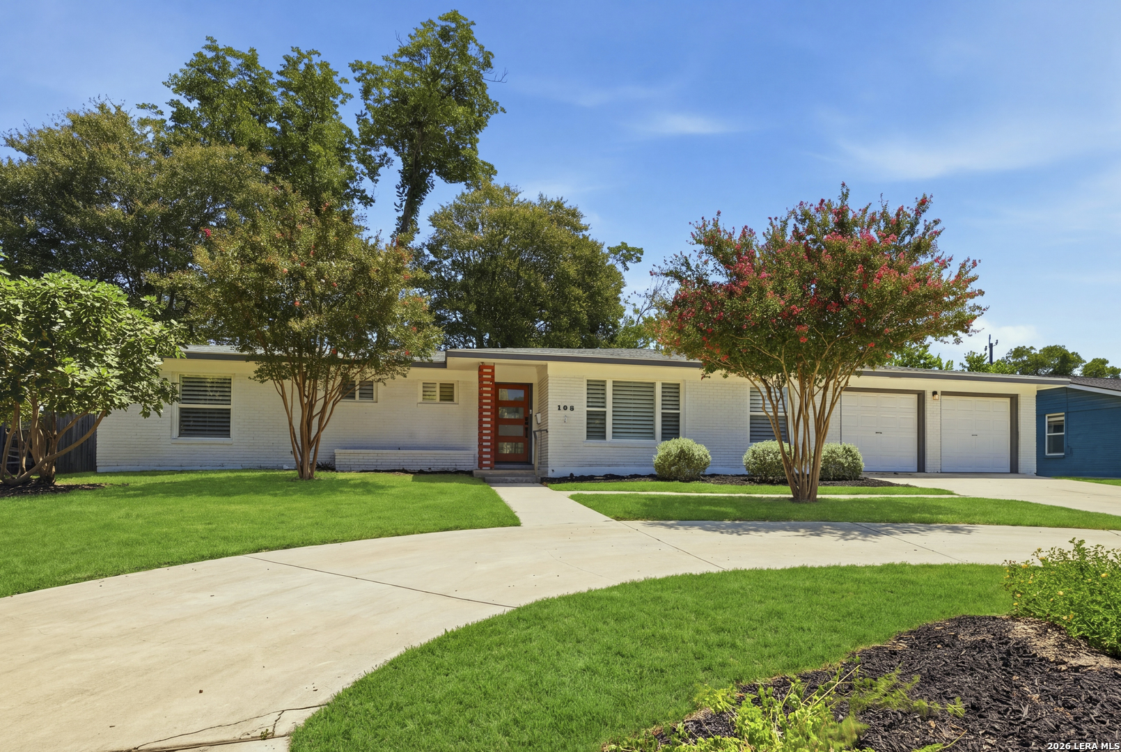 506 Oakleaf Drive — photo
