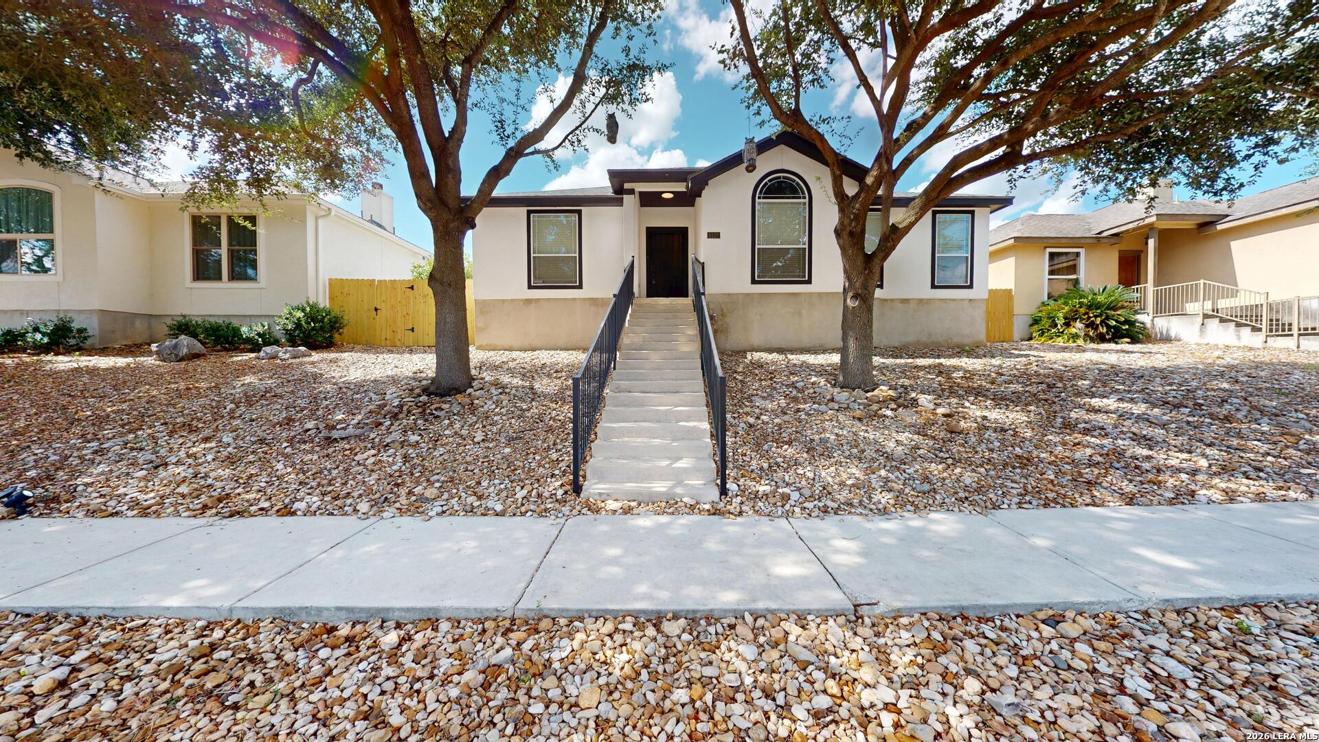 6127 Royal Rdg — photo