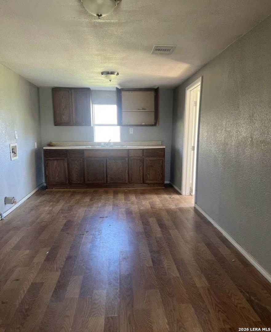 416 E Curtis, Dilley, TX 78017 — photo 3