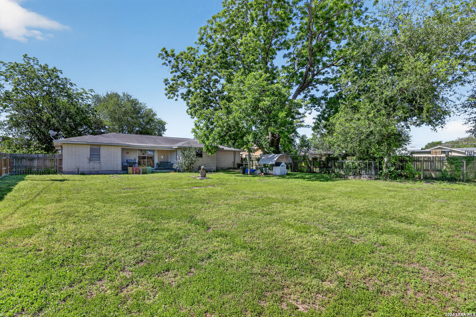 1011 E Hefferman, Beeville, TX 78102 — photo 2