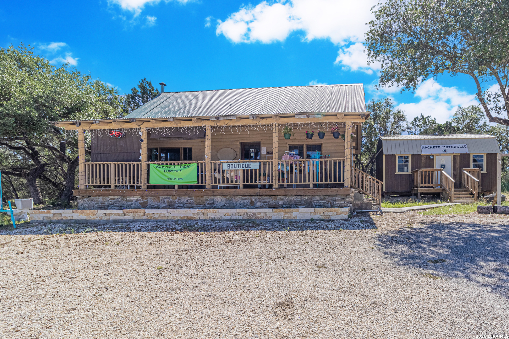 9587 FM 1283 — photo