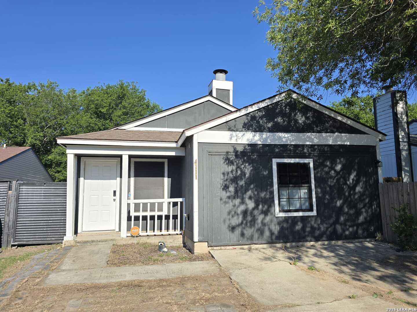 4111 Sunrise Terrace — photo