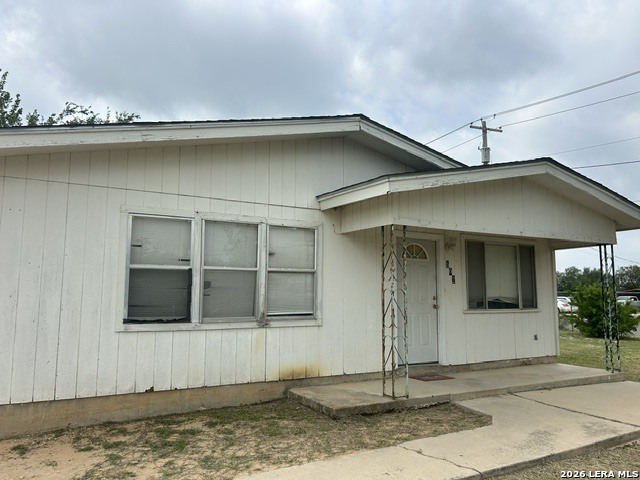 502 Alamo Street — photo