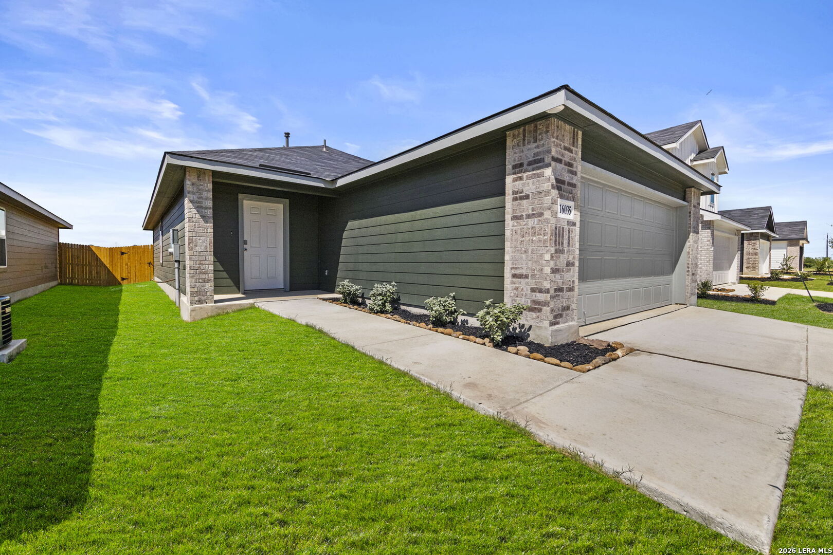 16035 Mahogany Way — photo