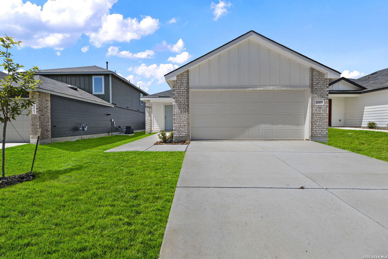 16059 Mahogany Way — photo