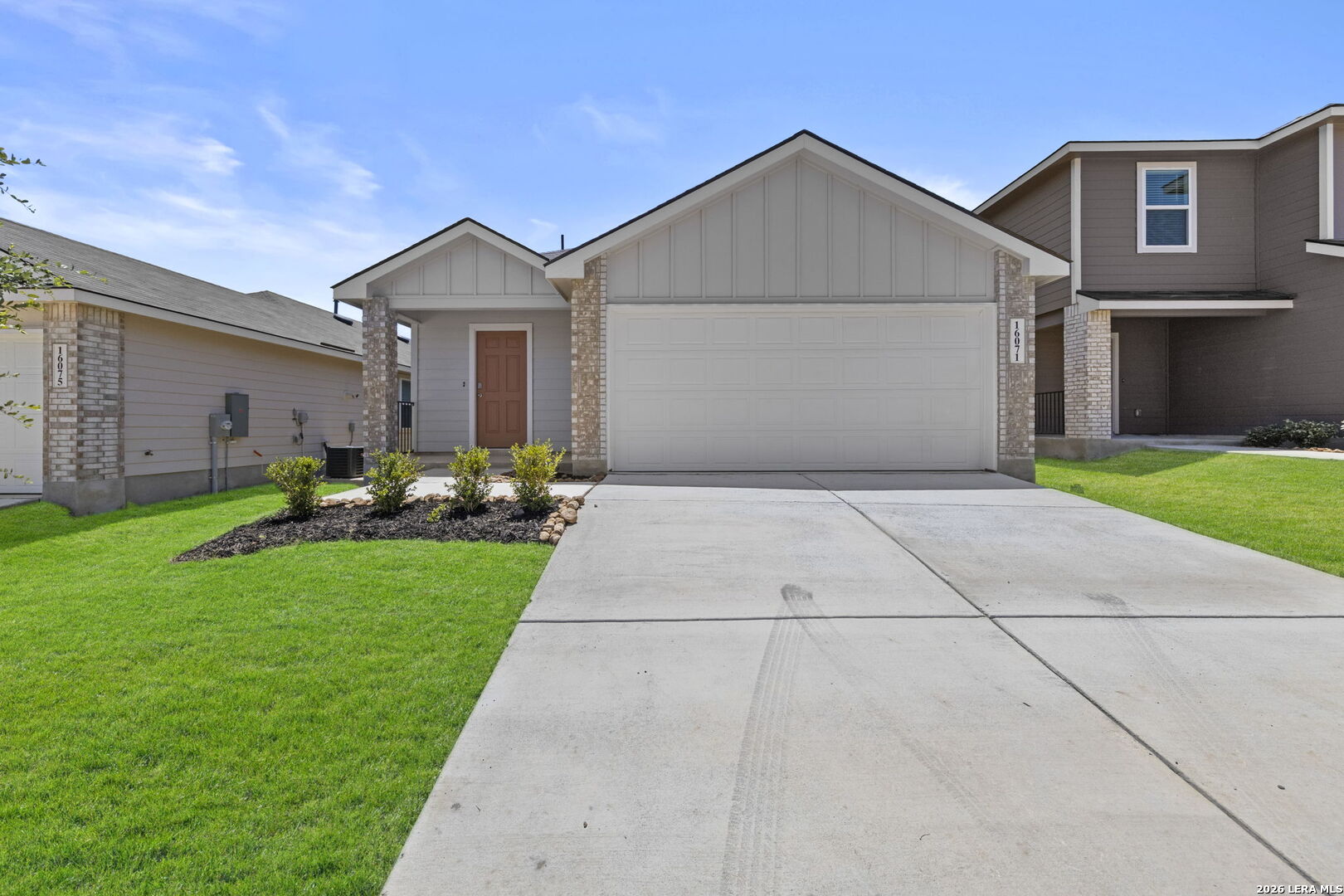 16071 Mahogany Way — photo