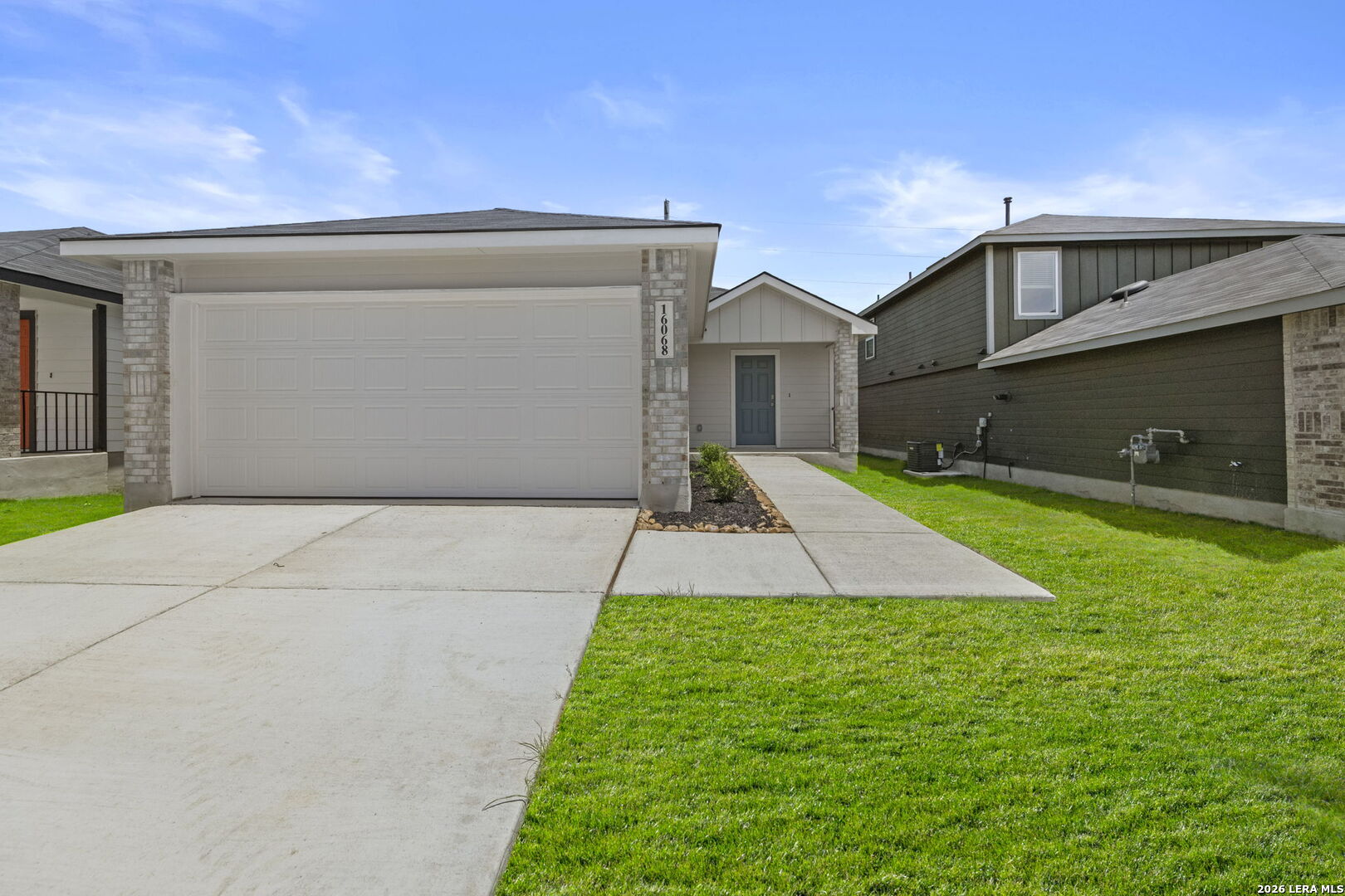 16068 Mahogany Way — photo