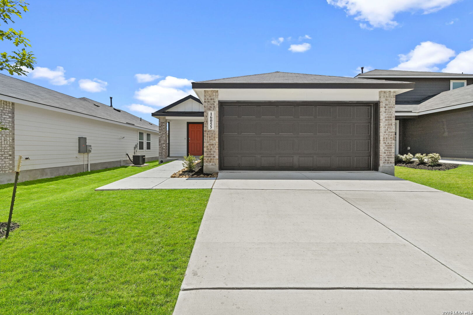 16055 Mahogany Way — photo