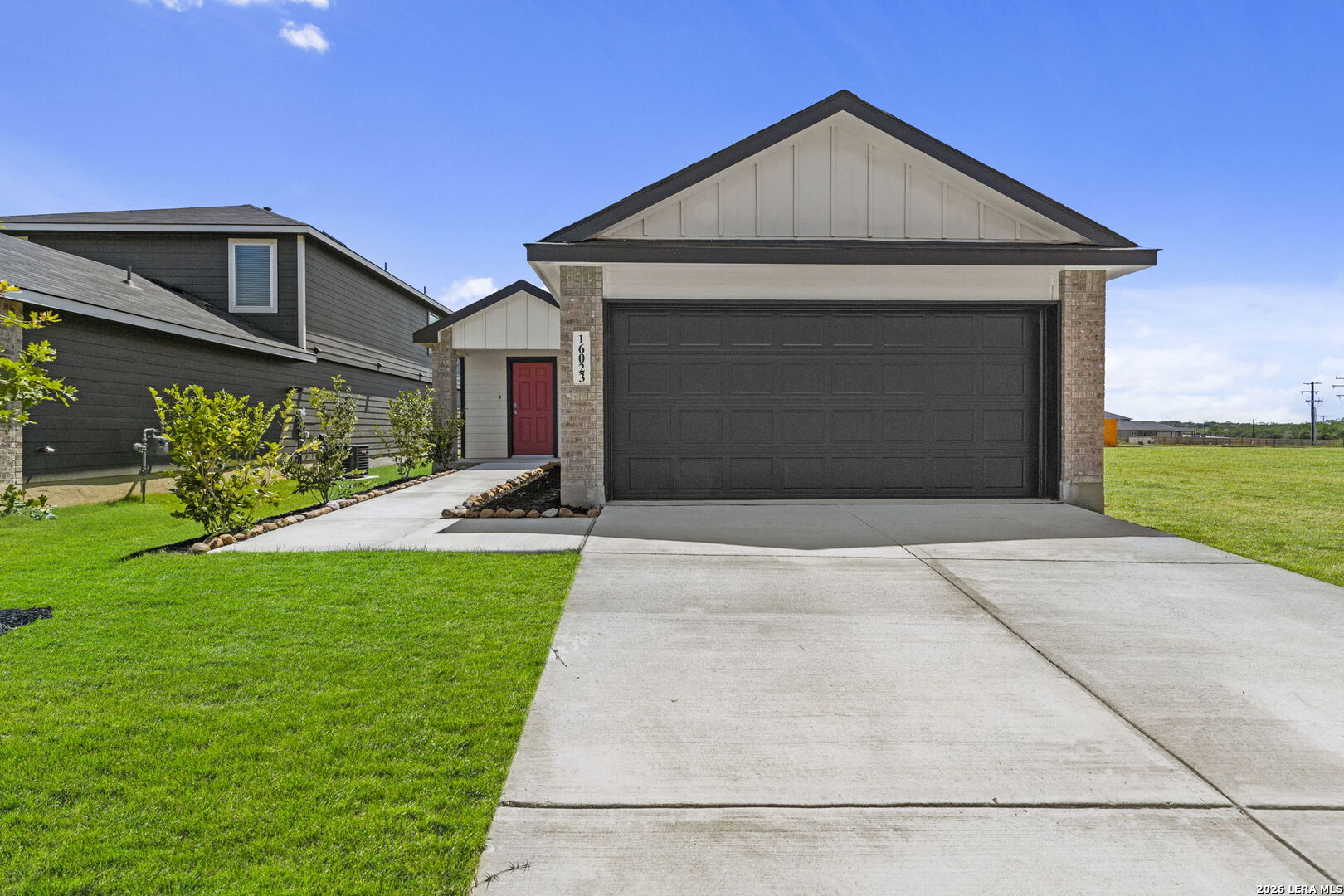 16023 Mahogany Way — photo