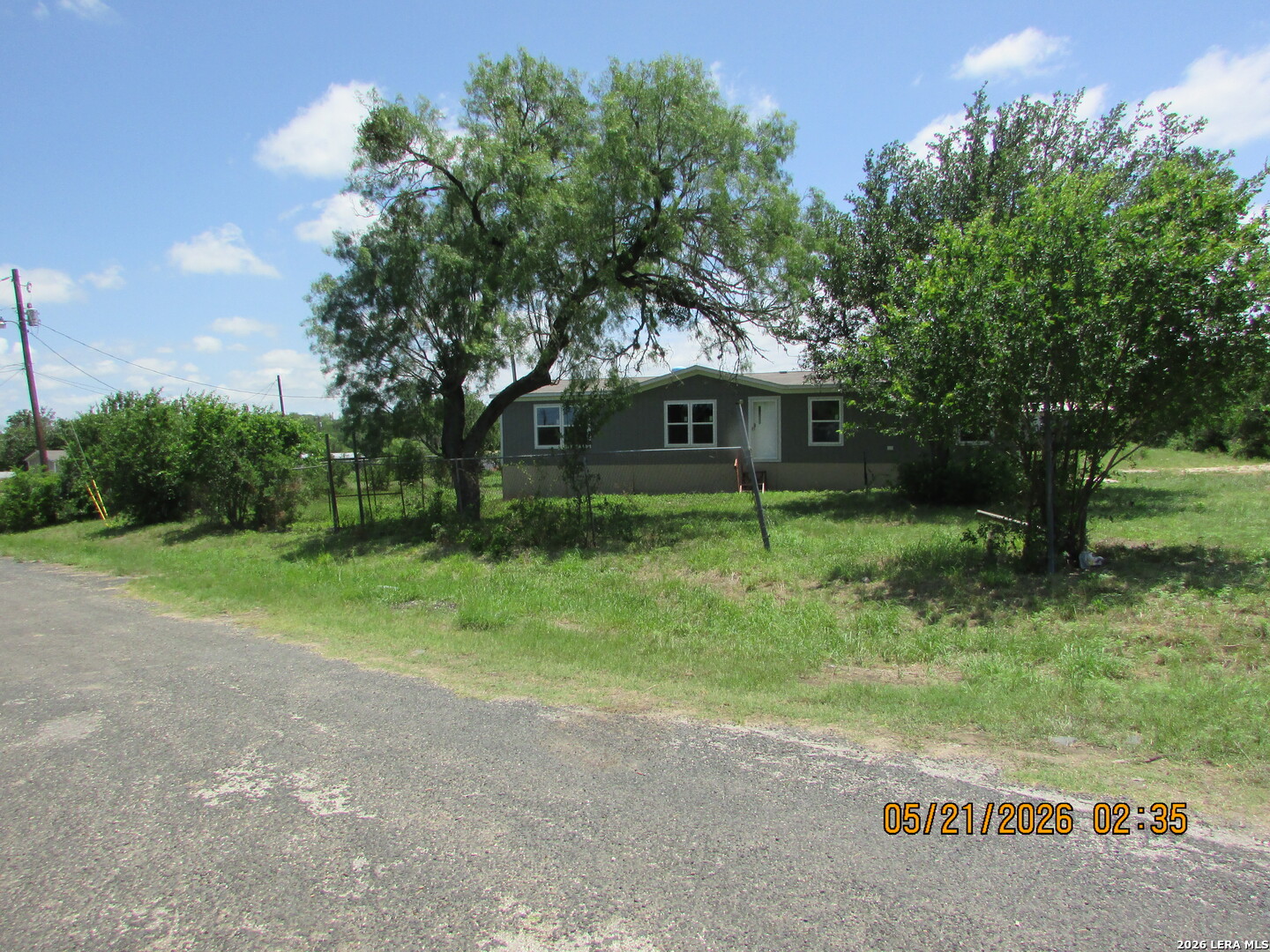 903 CR 561 — photo