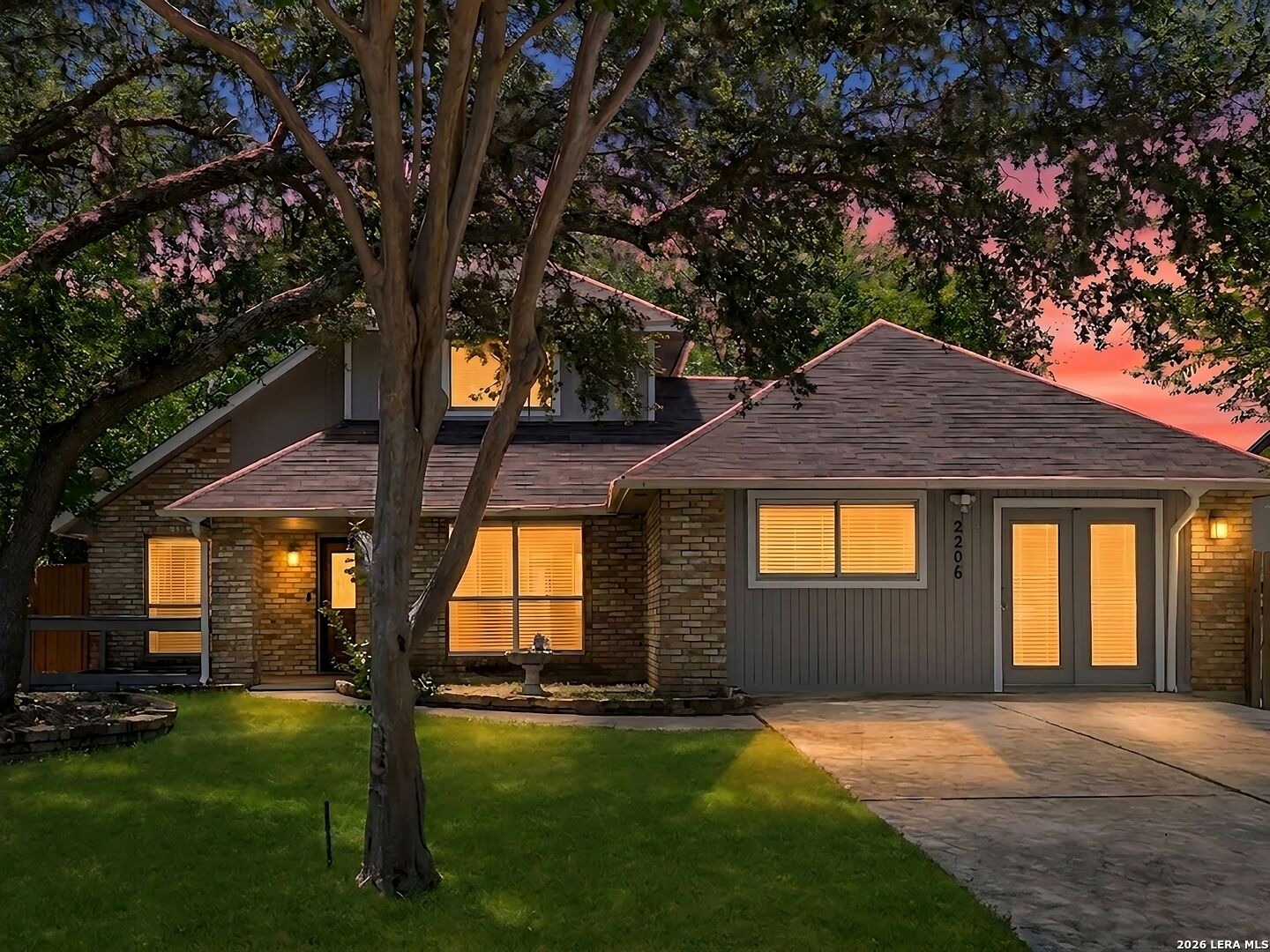 2206 Peach Blossom Street — photo