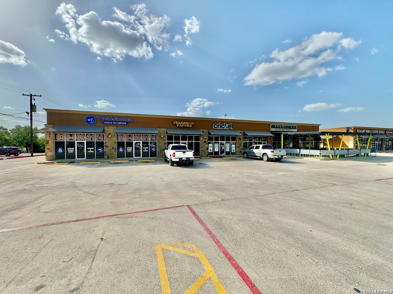 1502 W Oaklawn Road C — photo