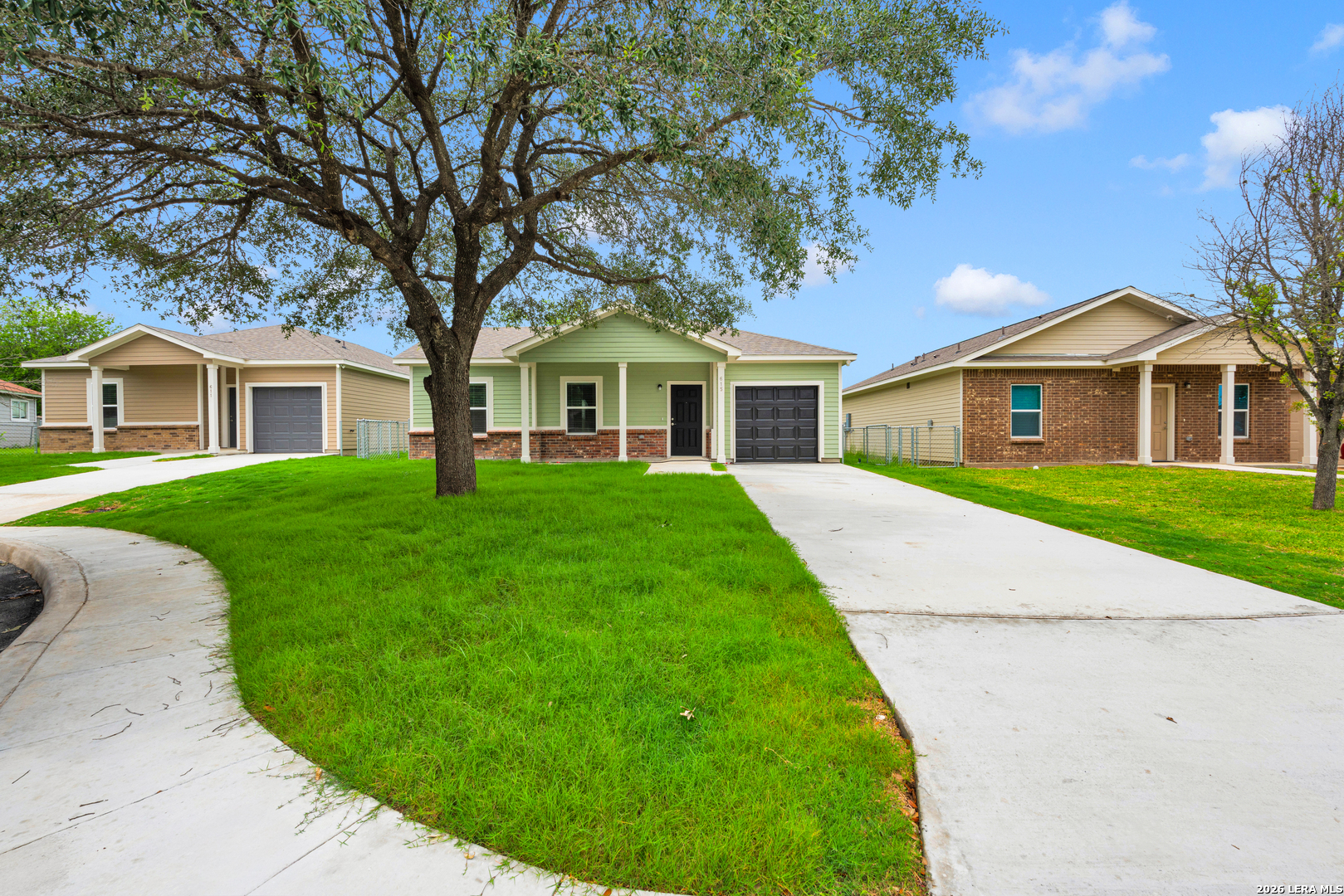 615 Villa Linda — photo