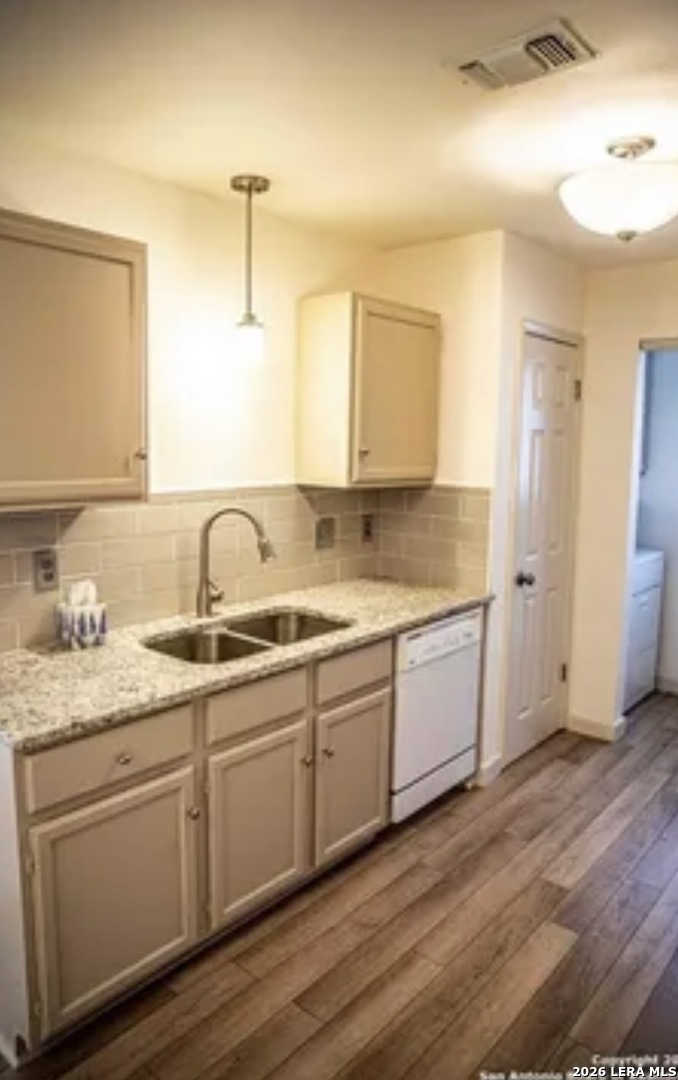 601 Thelma Drive 201 — photo