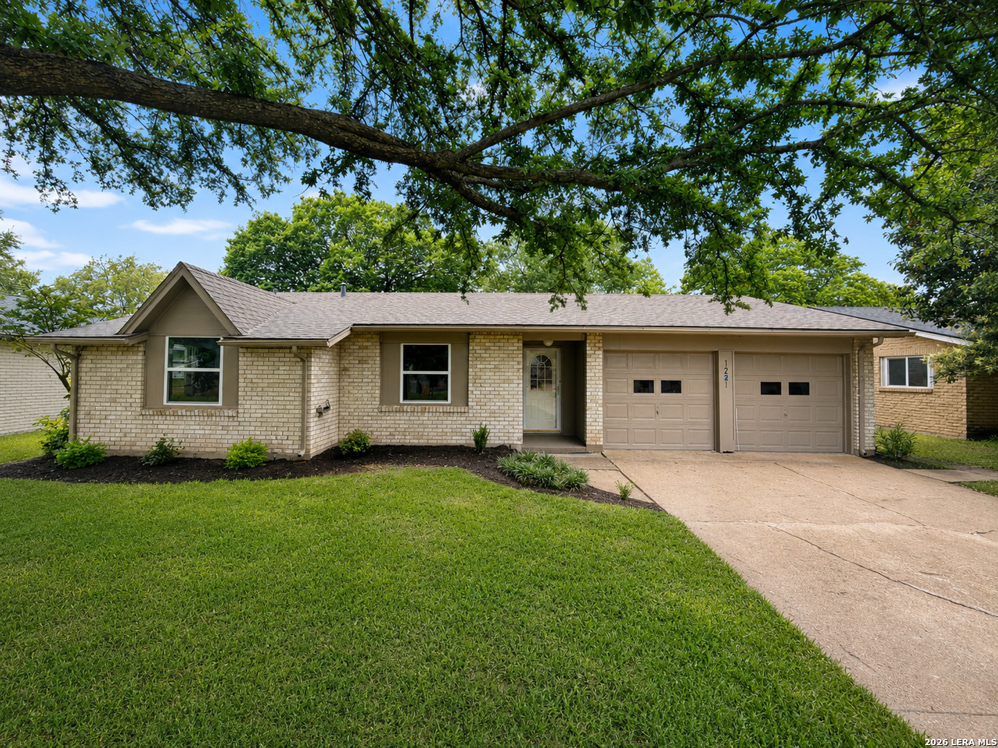 1221 Greenway Drive — photo