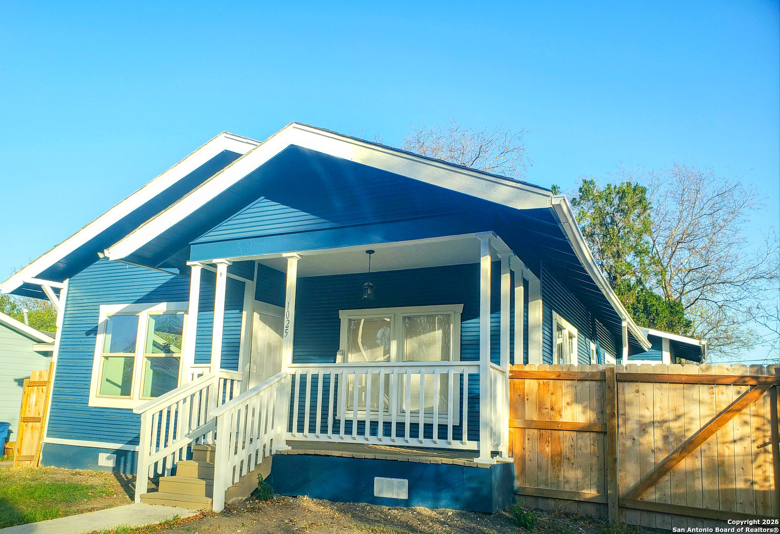 1025 Fulton — photo