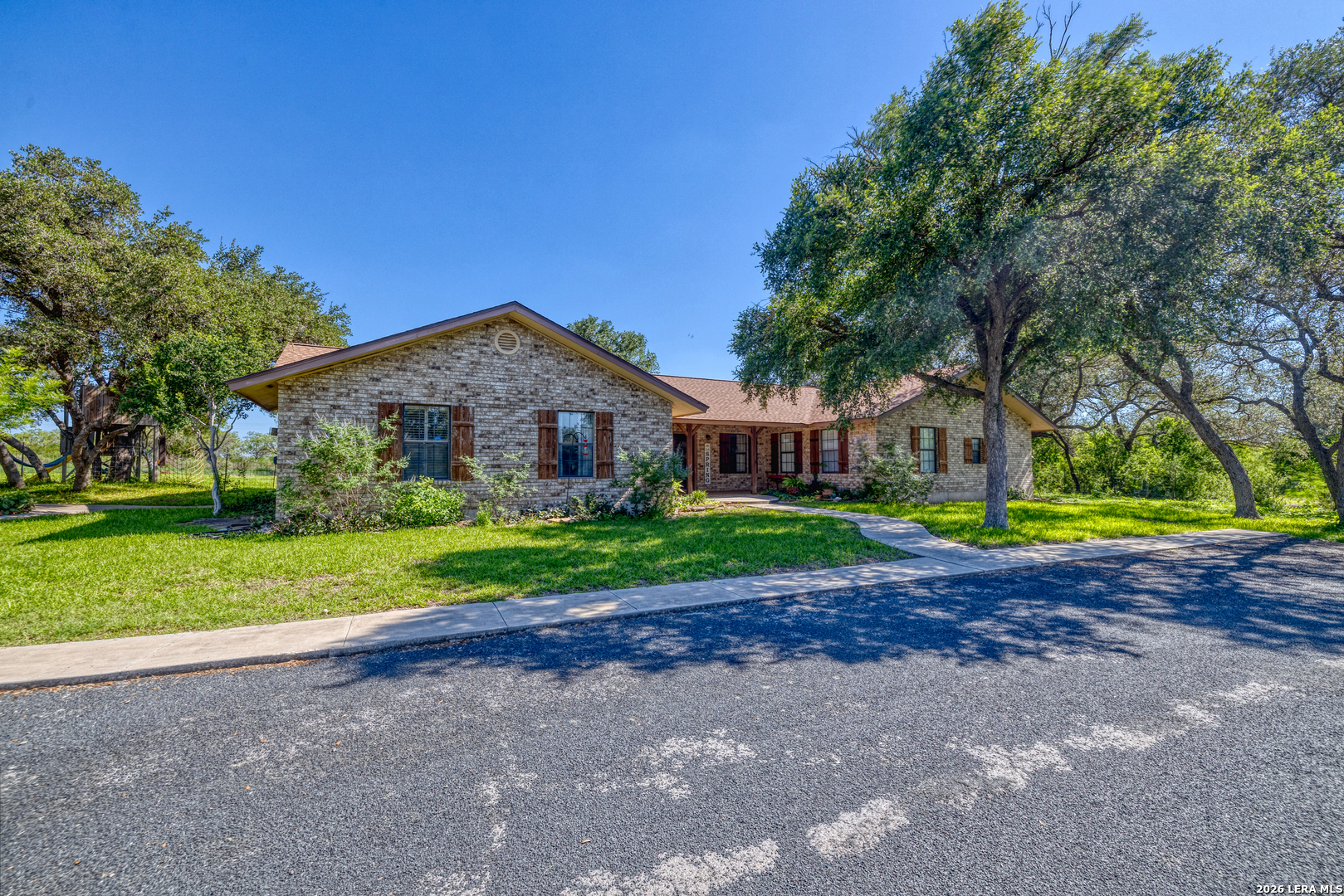 335 Sunset Ridge — photo
