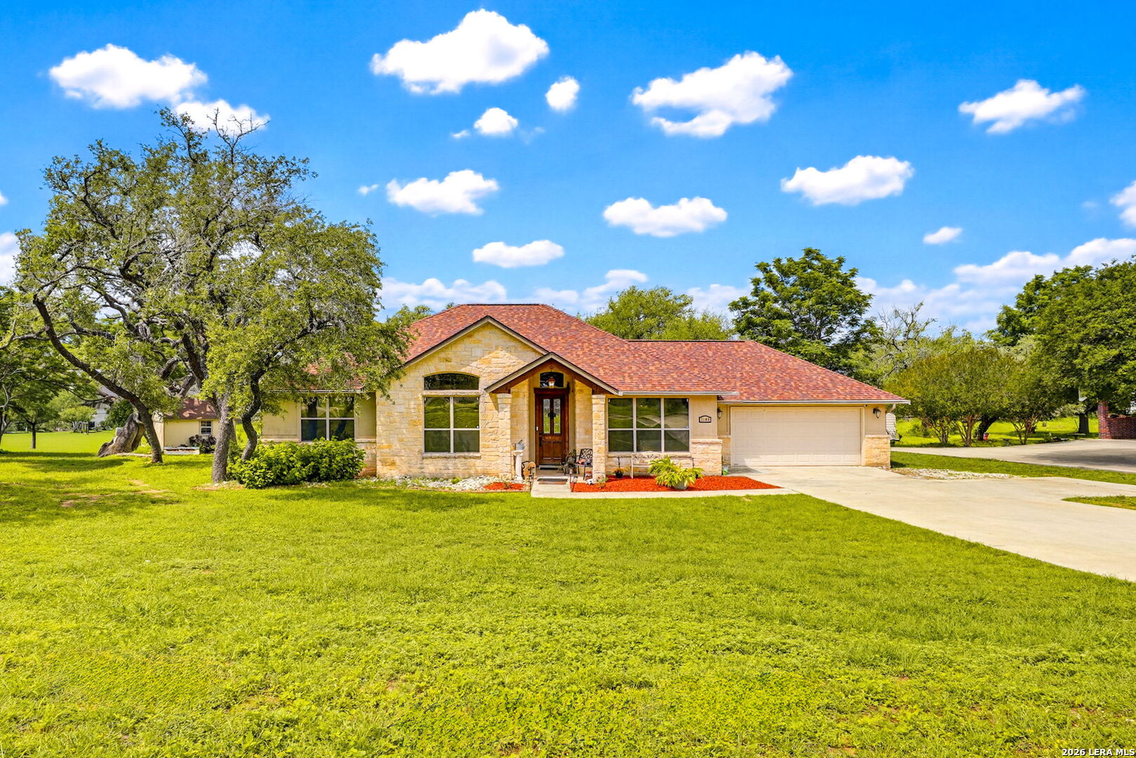 1103 Eagle View — photo