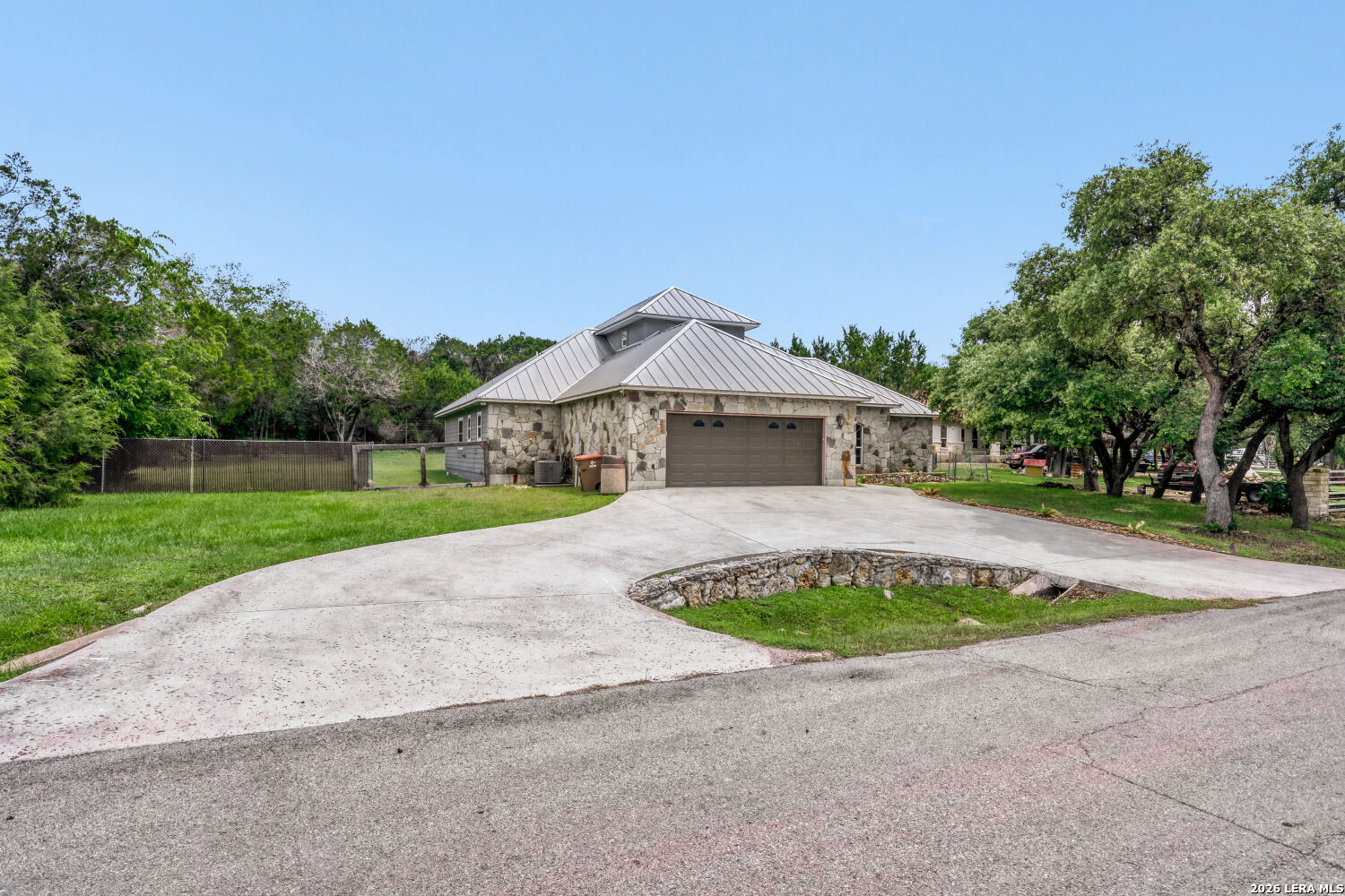 748 Canyon Oaks Drive — photo