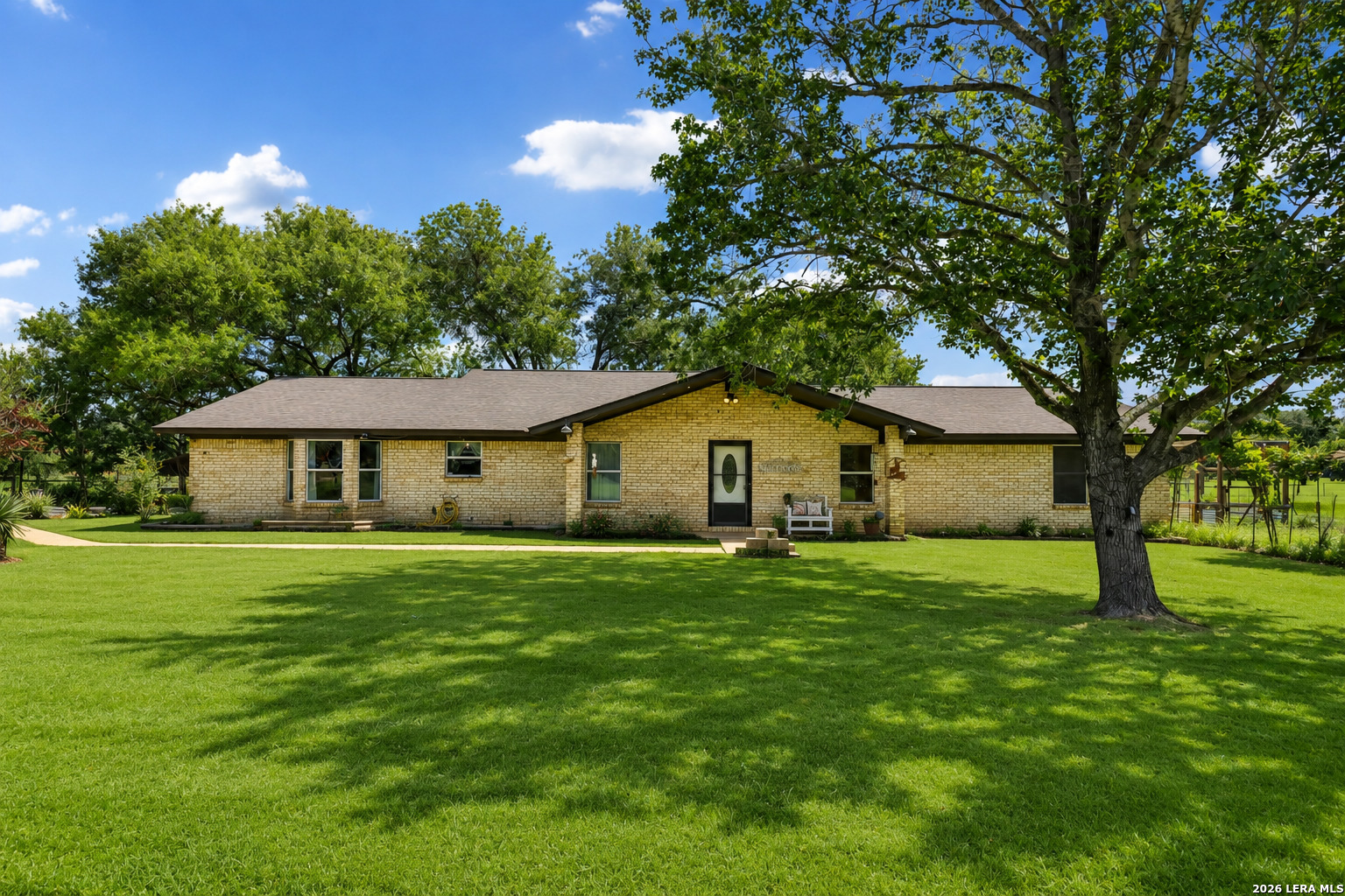 215 Deer Run Street — photo