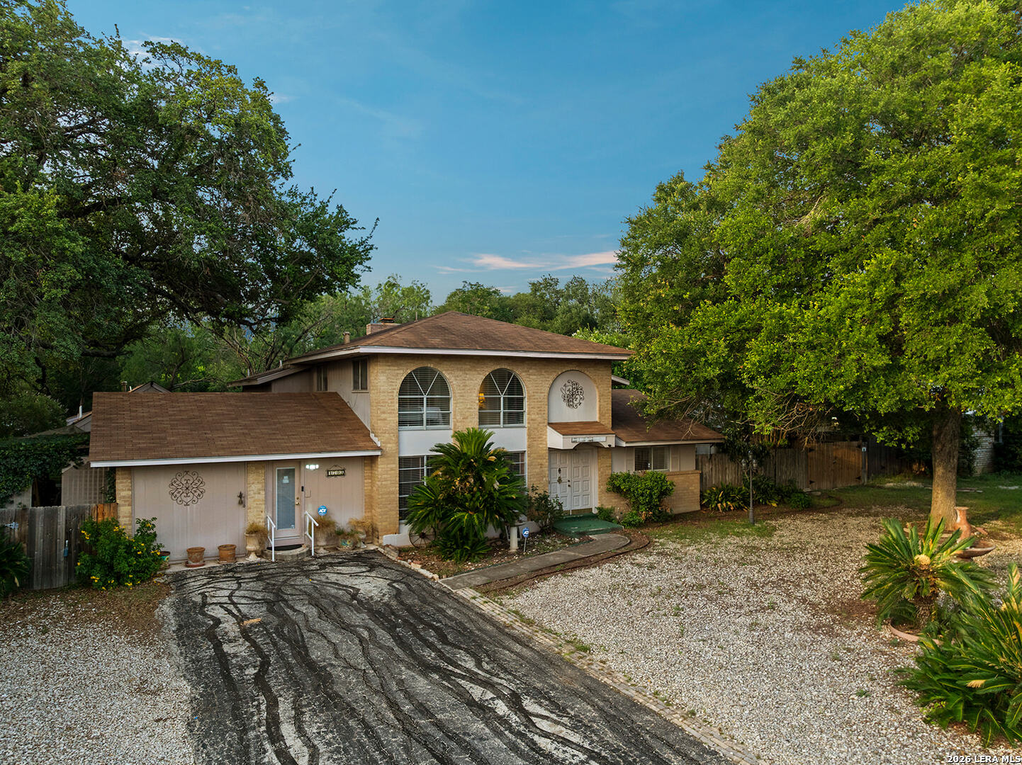4708 Pecan Grove — photo