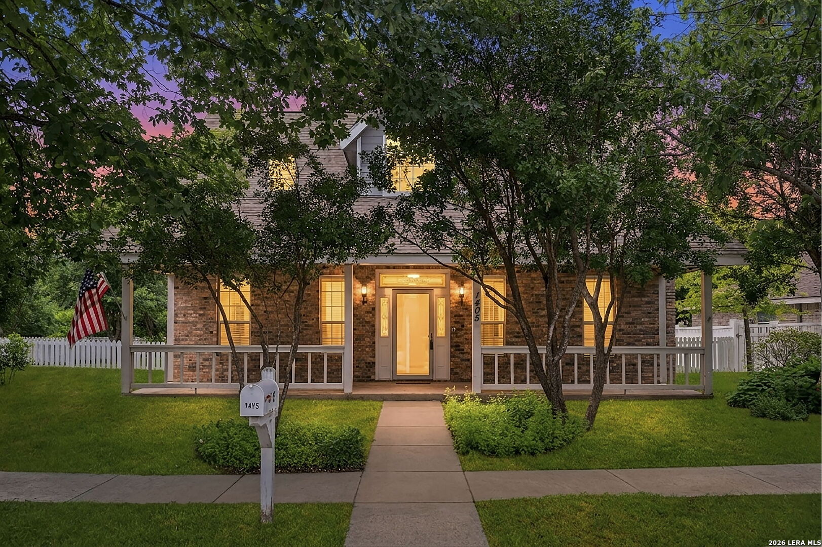 1405 Azalea Lane — photo