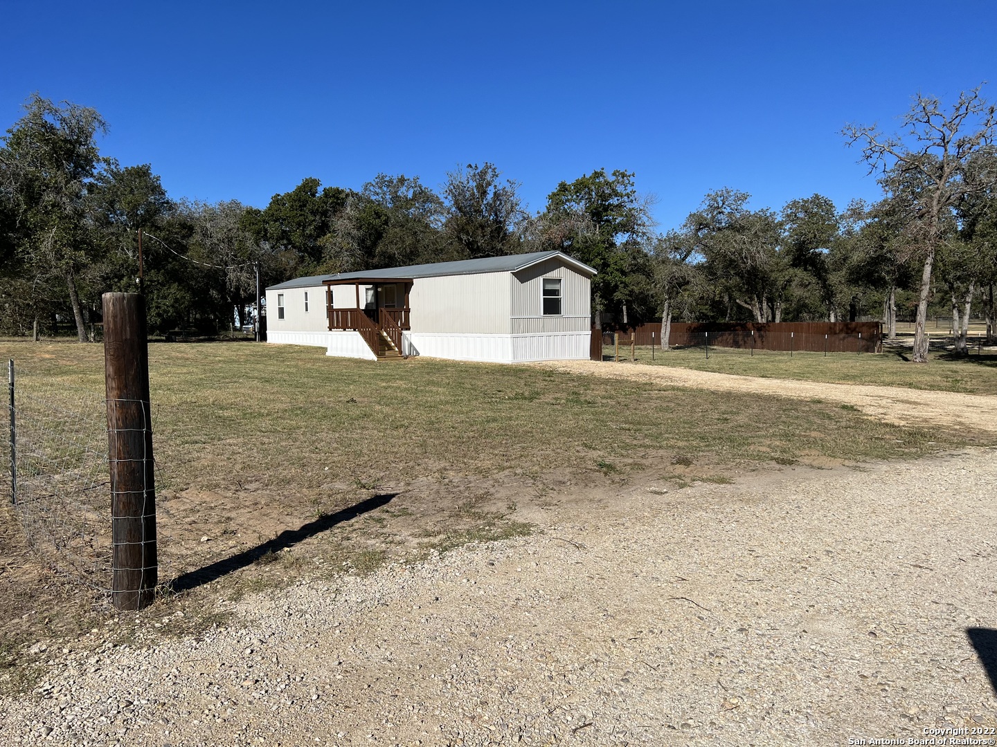 224 Oak View Drive — photo