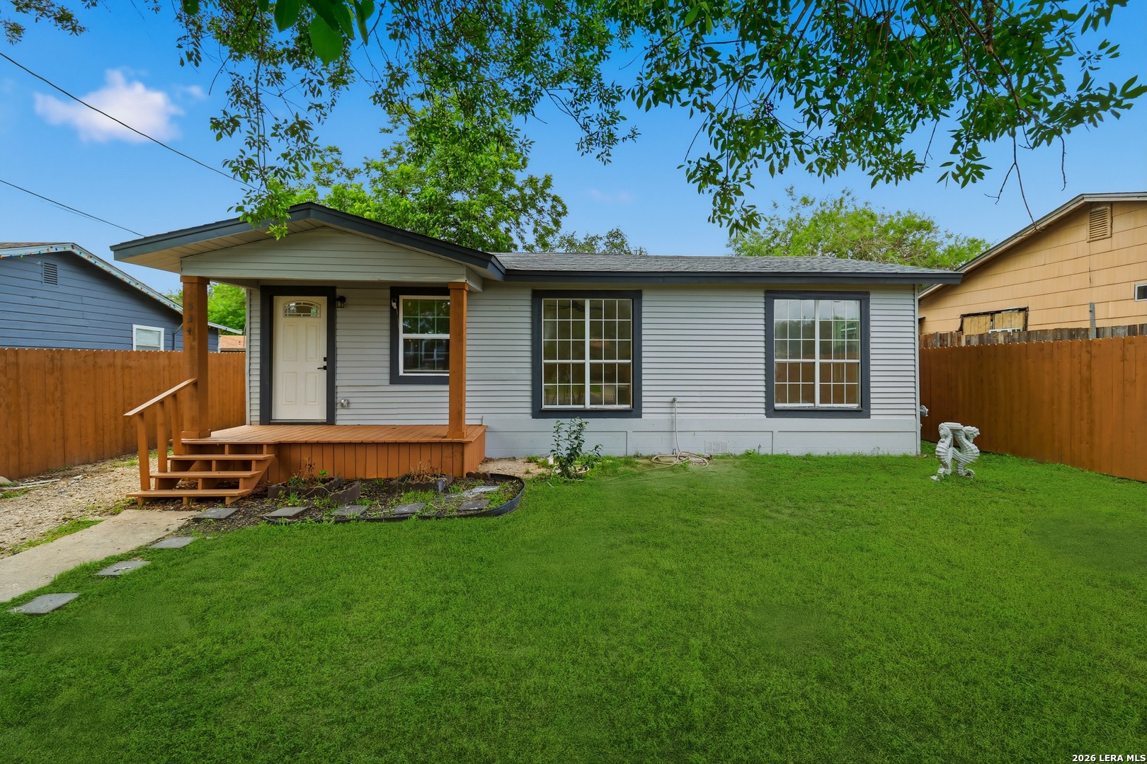 534 Aaron Place — photo