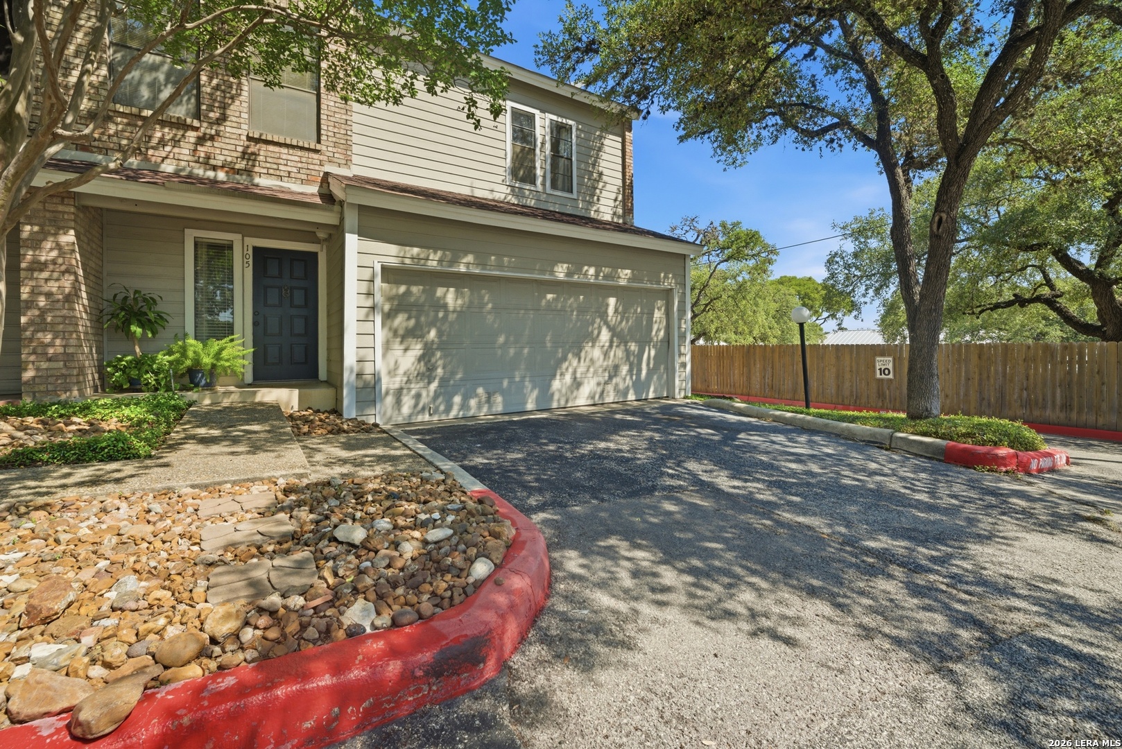 11001 Wurzbach 105 — photo