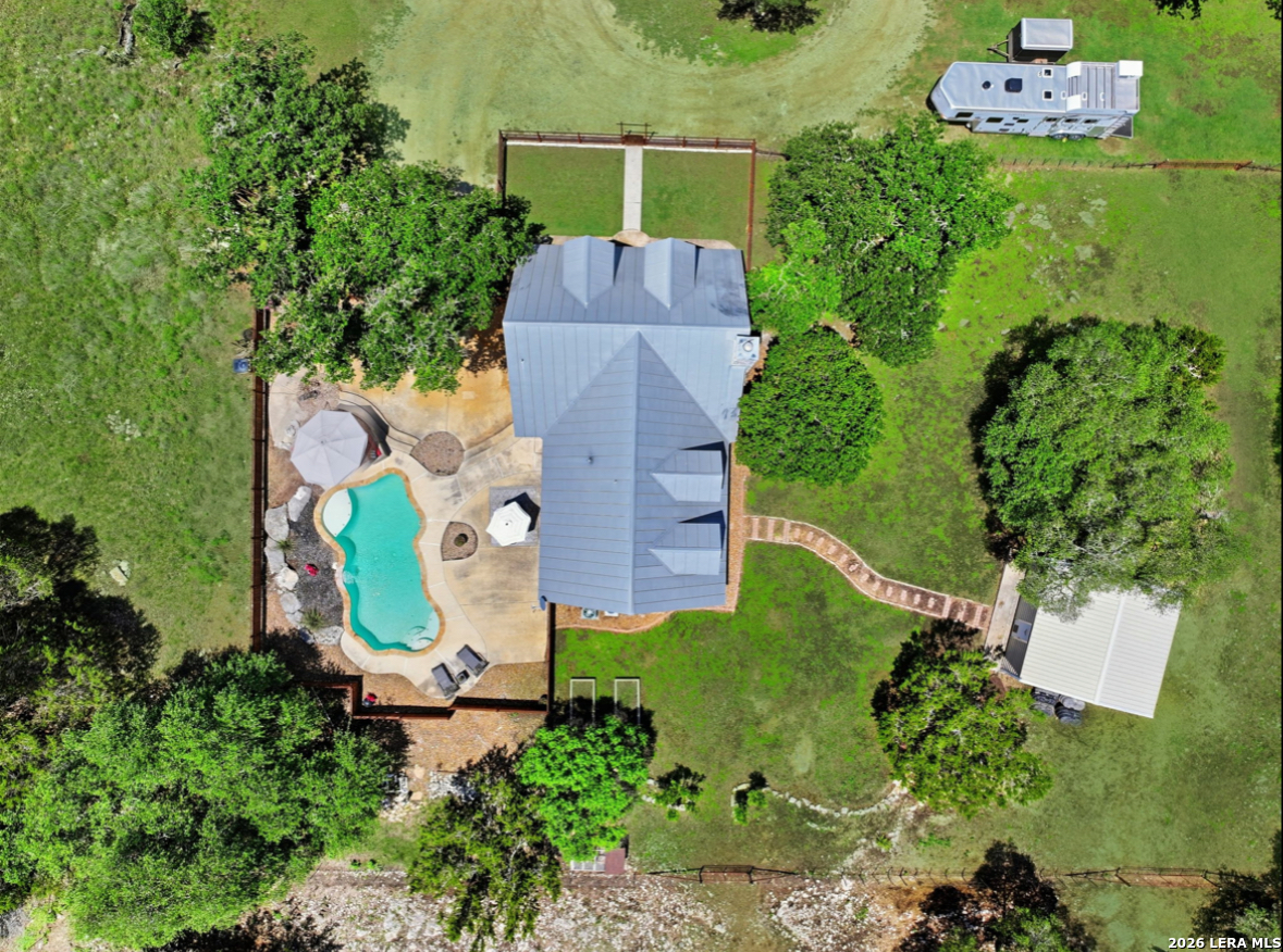 125 River Bluff Drive — photo