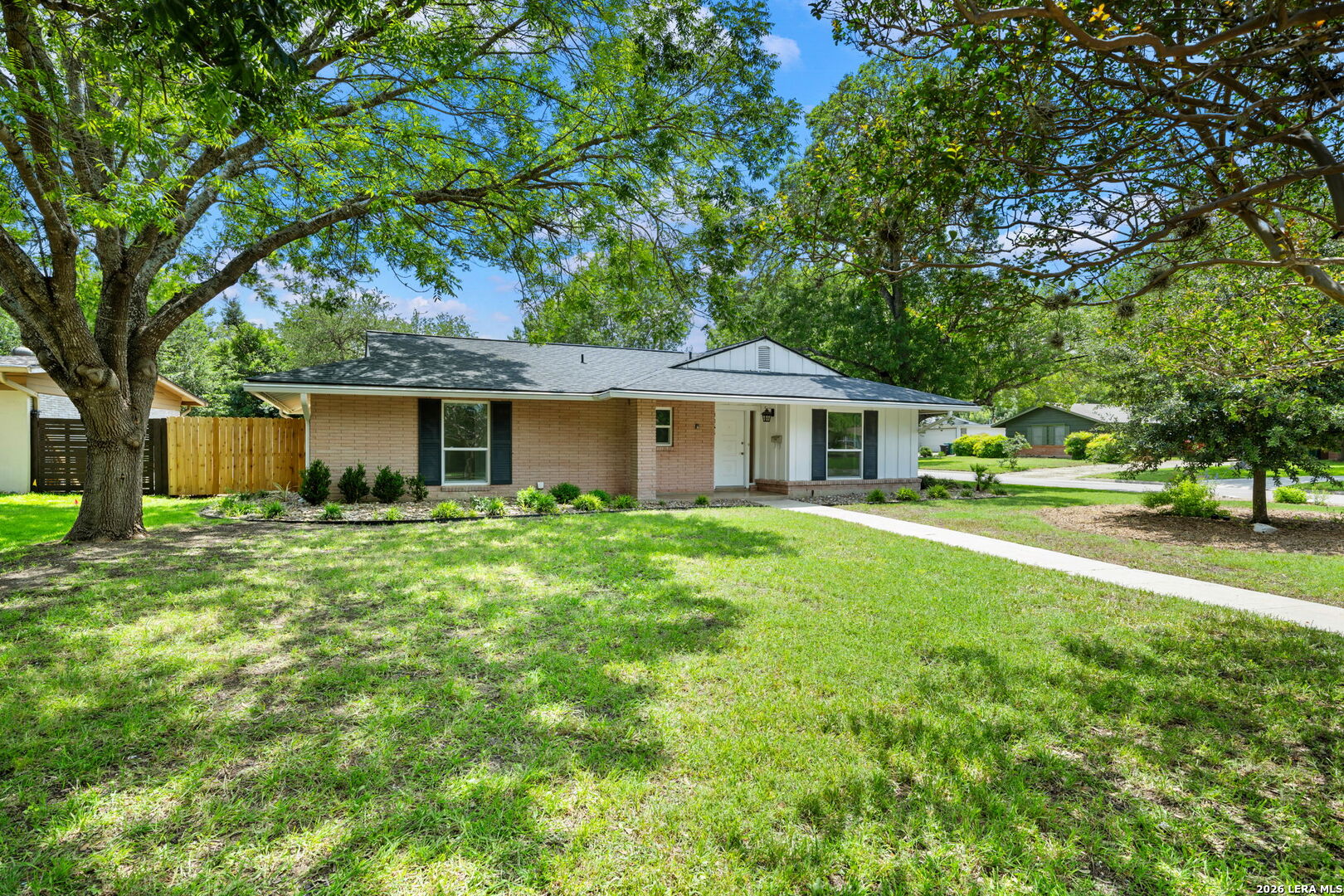 8235 Greenbrier — photo